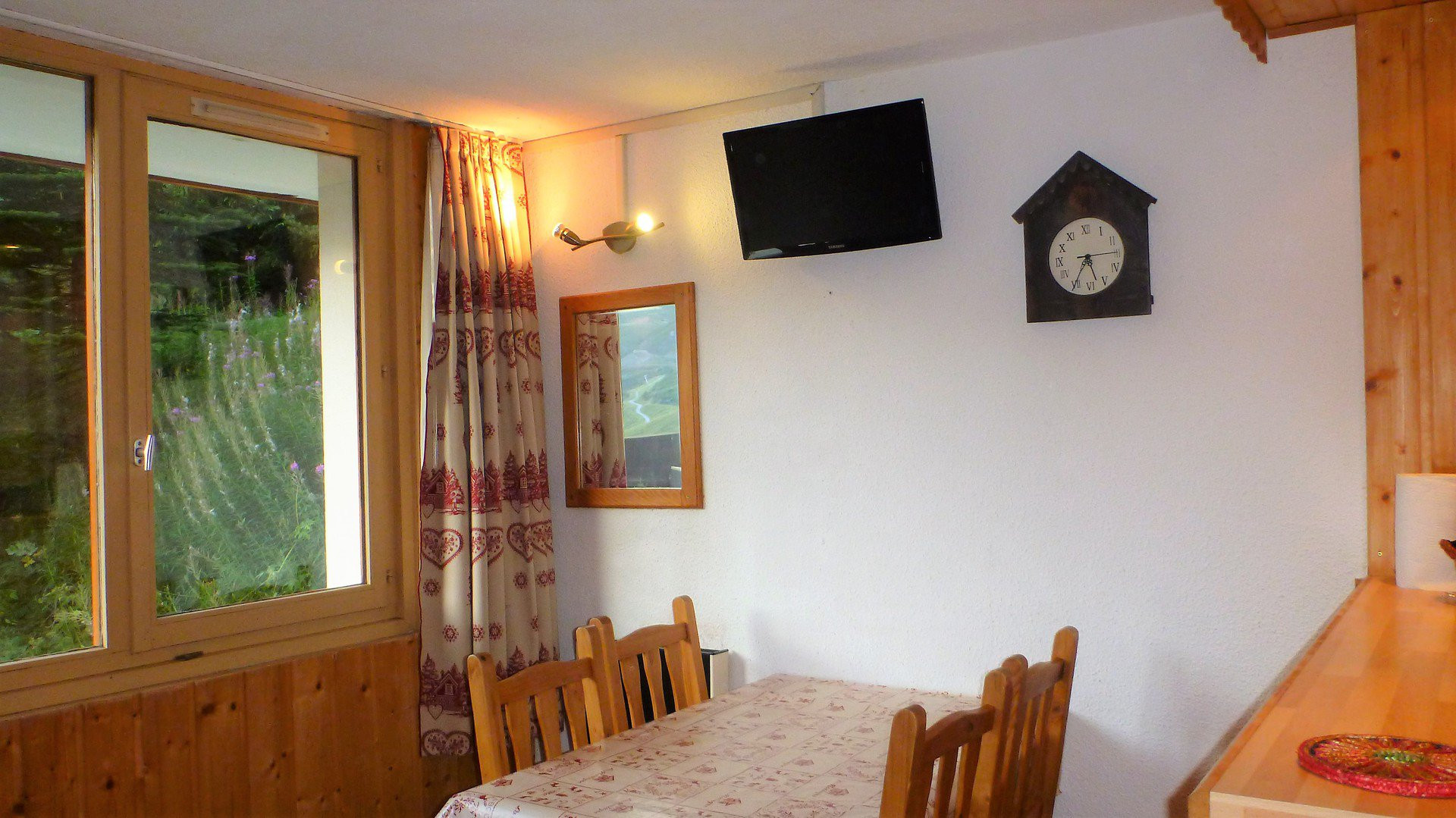 _lv_images__lot_0000000081_06_27747035