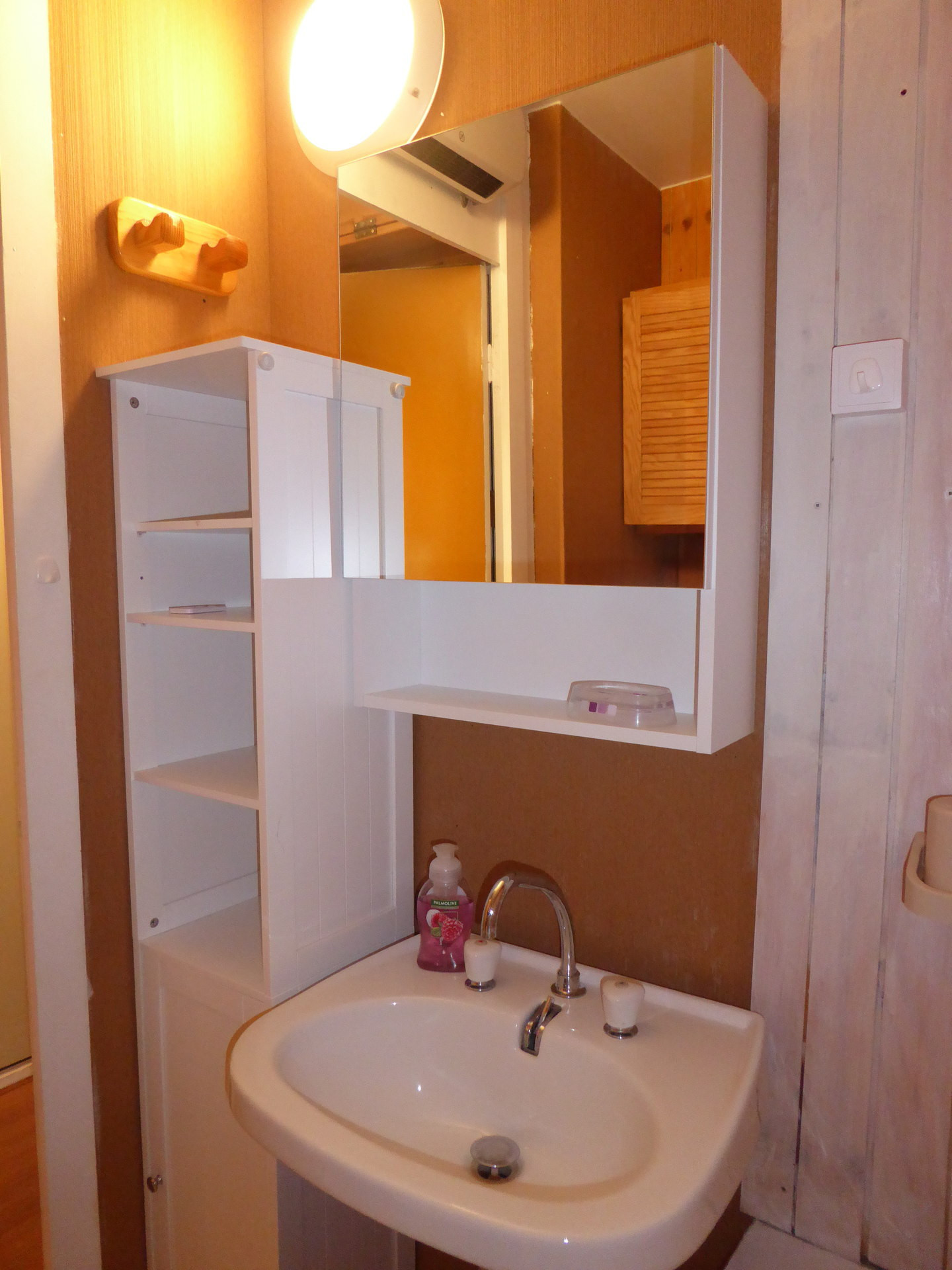 _lv_images__lot_0000000097_10_27390660