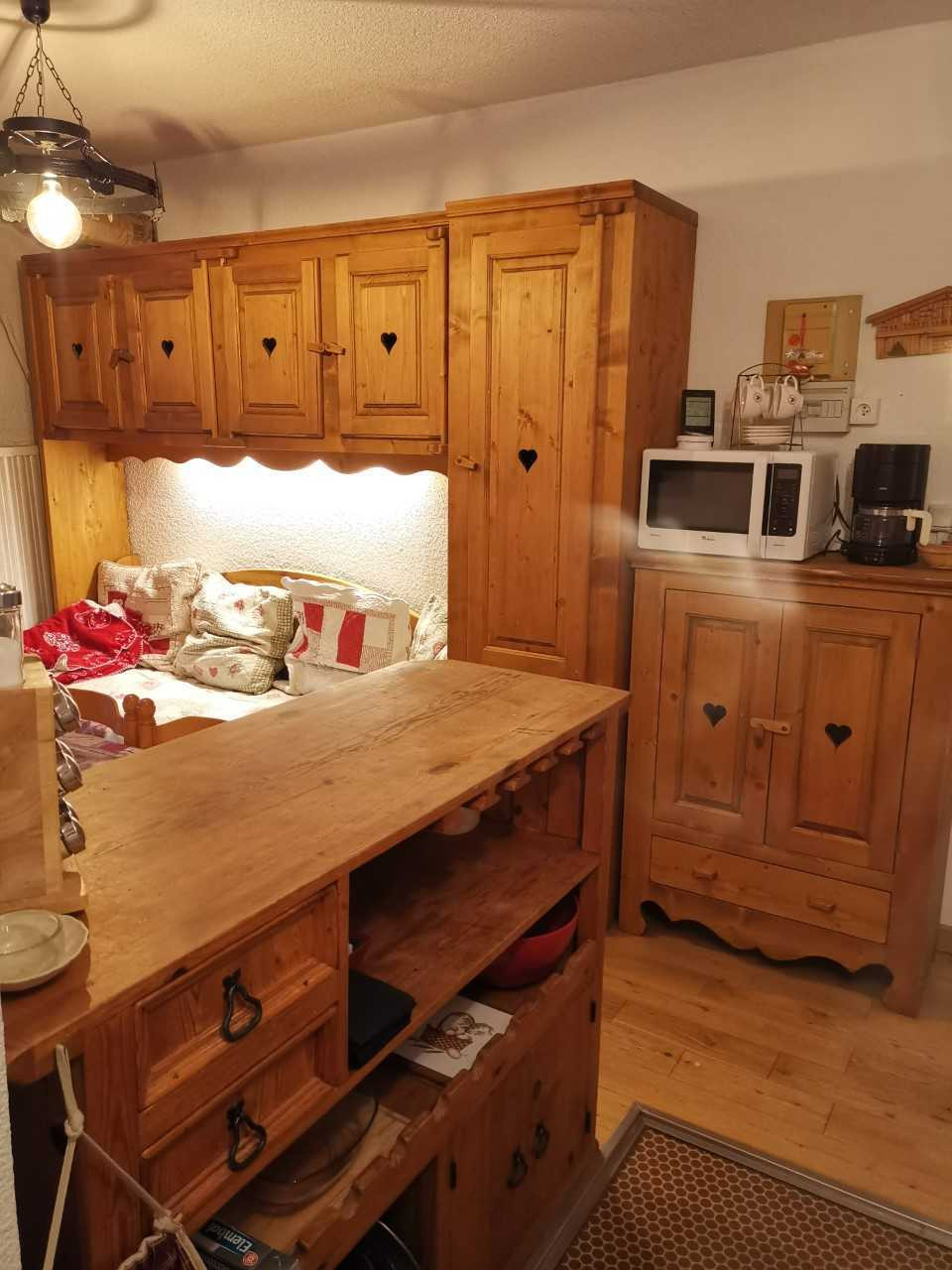 _lv_images__lot_0000000137_07_28475716