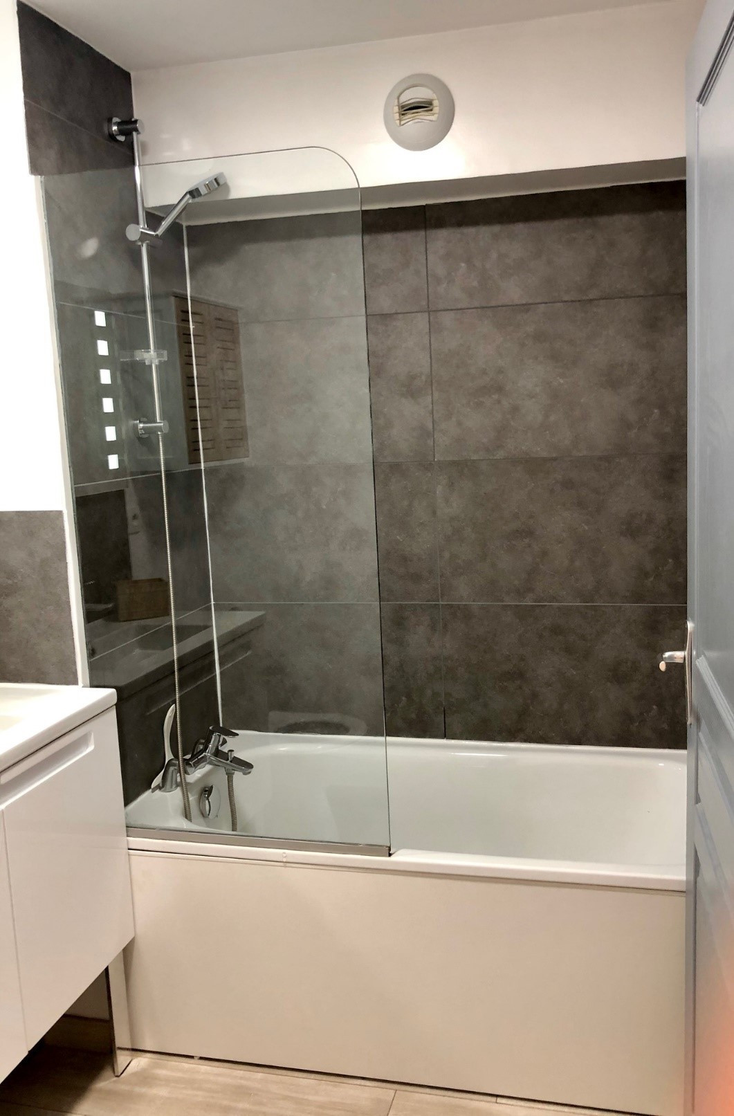 _lv_images__lot_0000000144_03_29308685 _lv_images__lot_0000000144_03_29308685