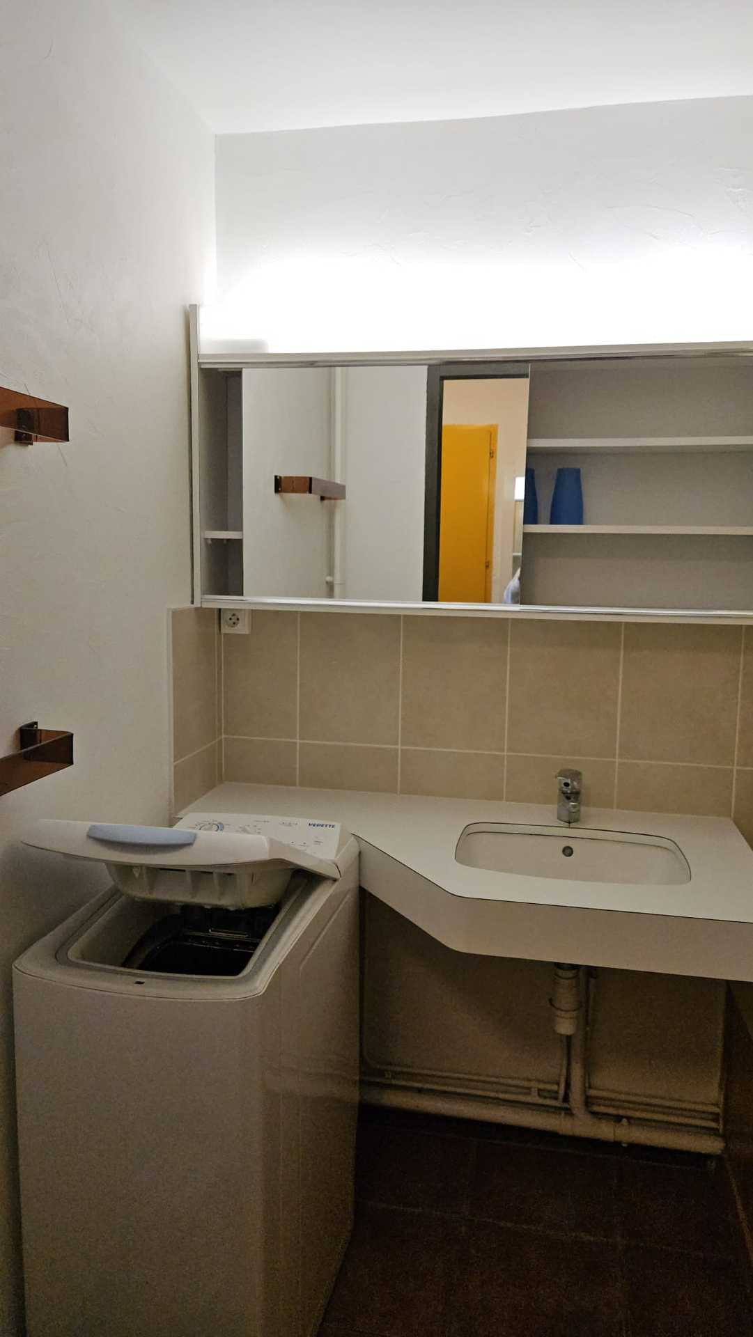 _lv_images__lot_0000000148_12_27689503