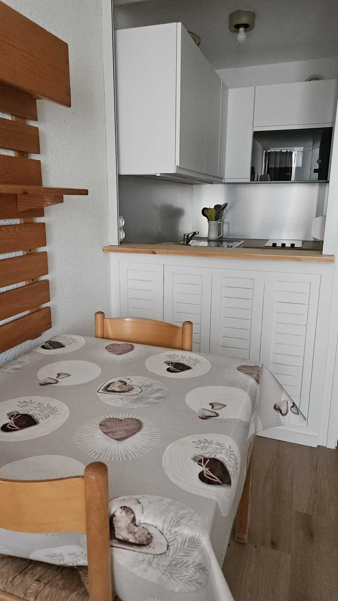 _lv_images__lot_0000000150_01_30087920