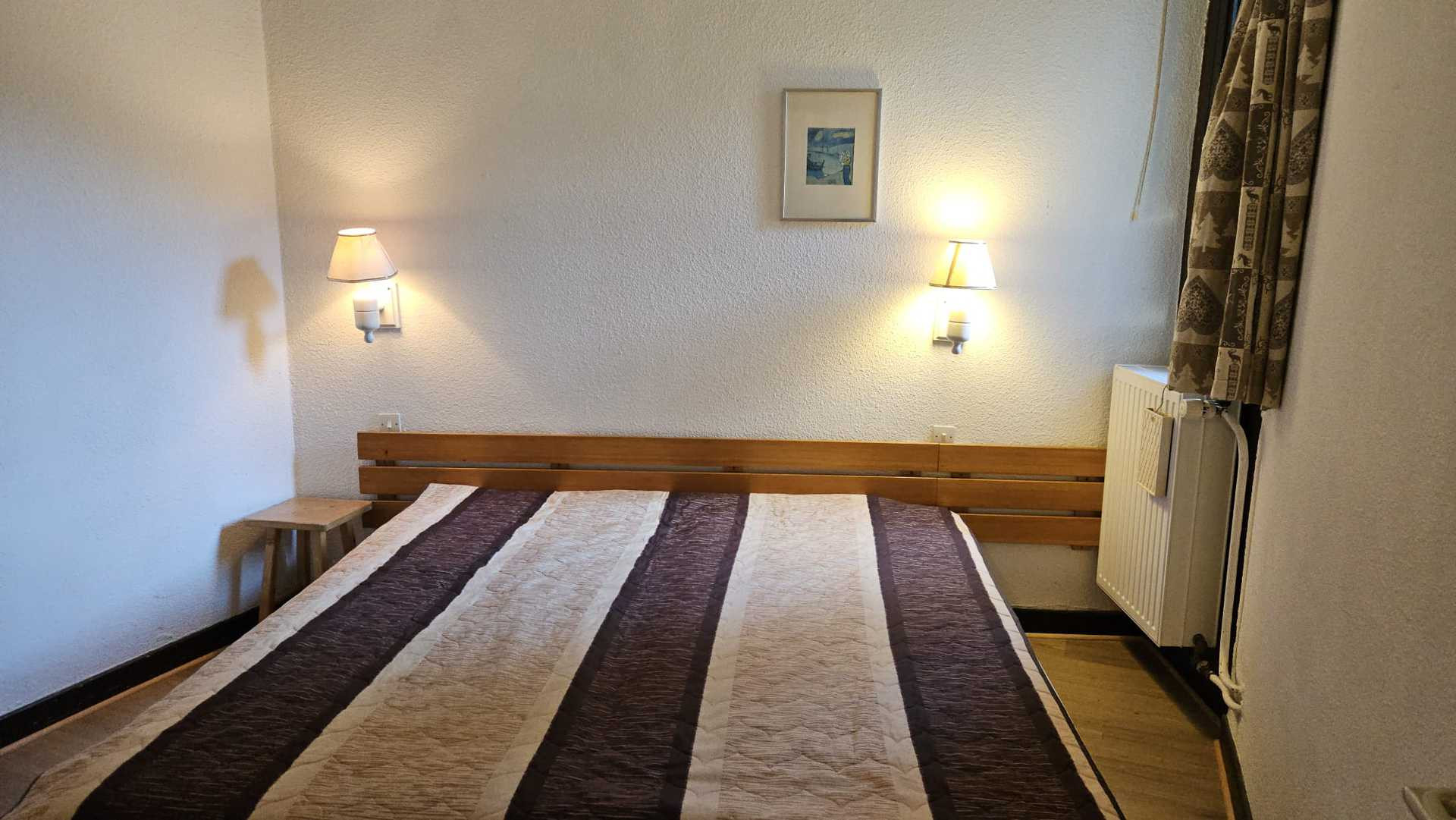 _lv_images__lot_0000000152_02_28613185