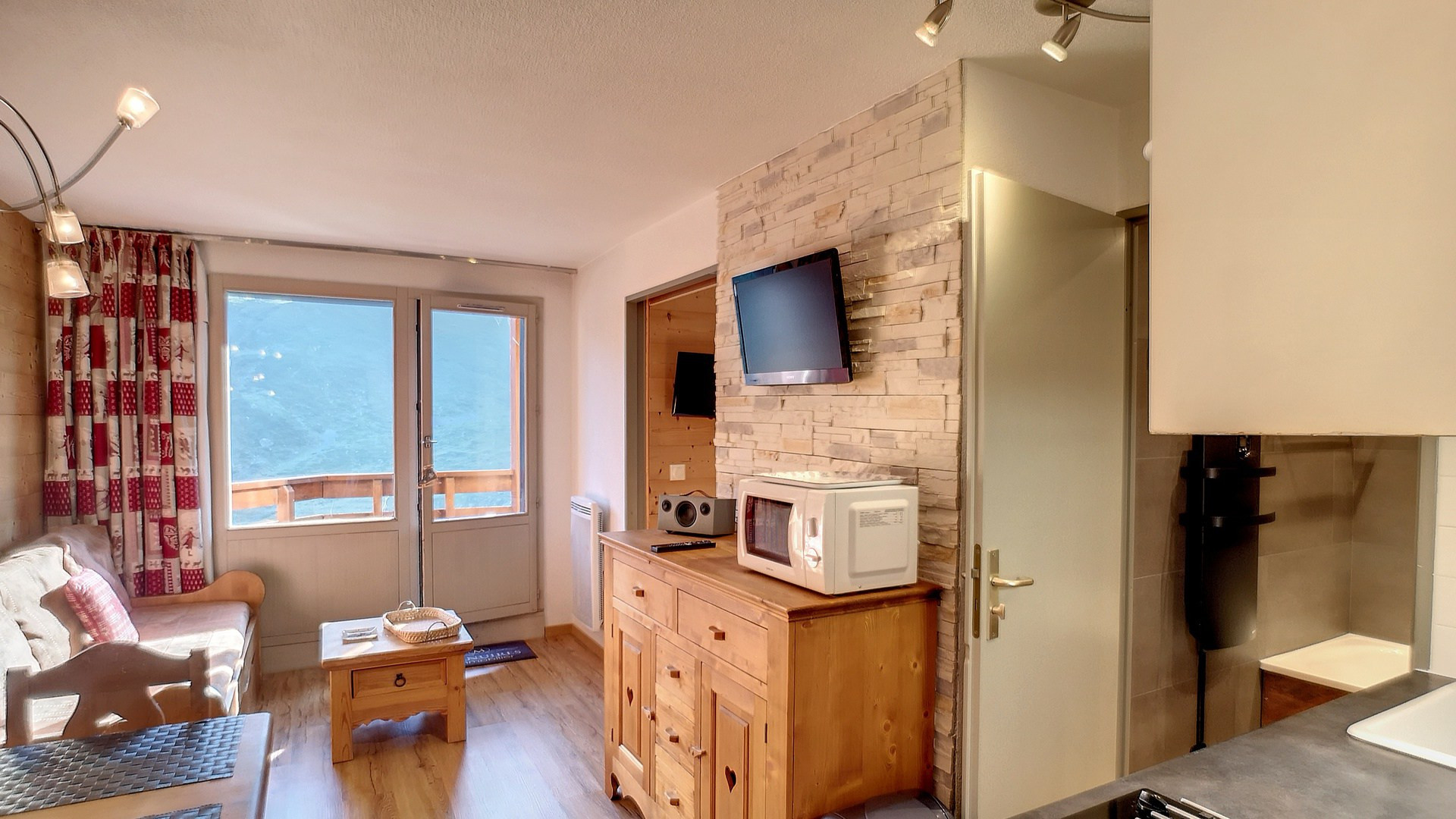 _lv_images__lot_0002000043_03_27629118 _lv_images__lot_0002000043_03_27629118