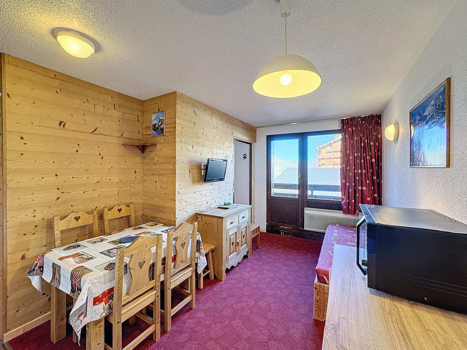 _lv_images__lot_0002000045_03_32135477 _lv_images__lot_0002000045_03_32135477