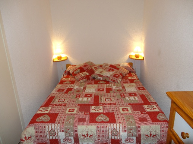 _lv_images__lot_0002012101_02_29626030 _lv_images__lot_0002012101_02_29626030