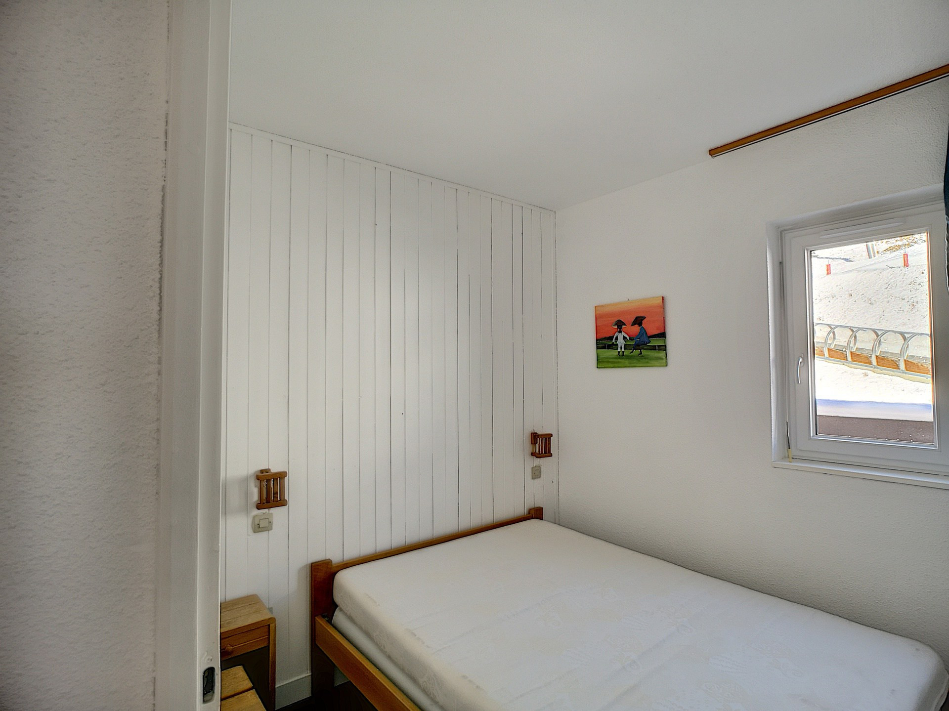 _lv_images__lot_0002020006_08_27763052