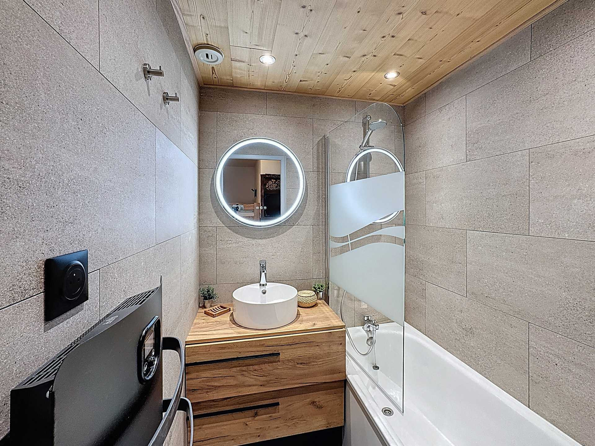 _lv_images__lot_0002020013_09_27668934