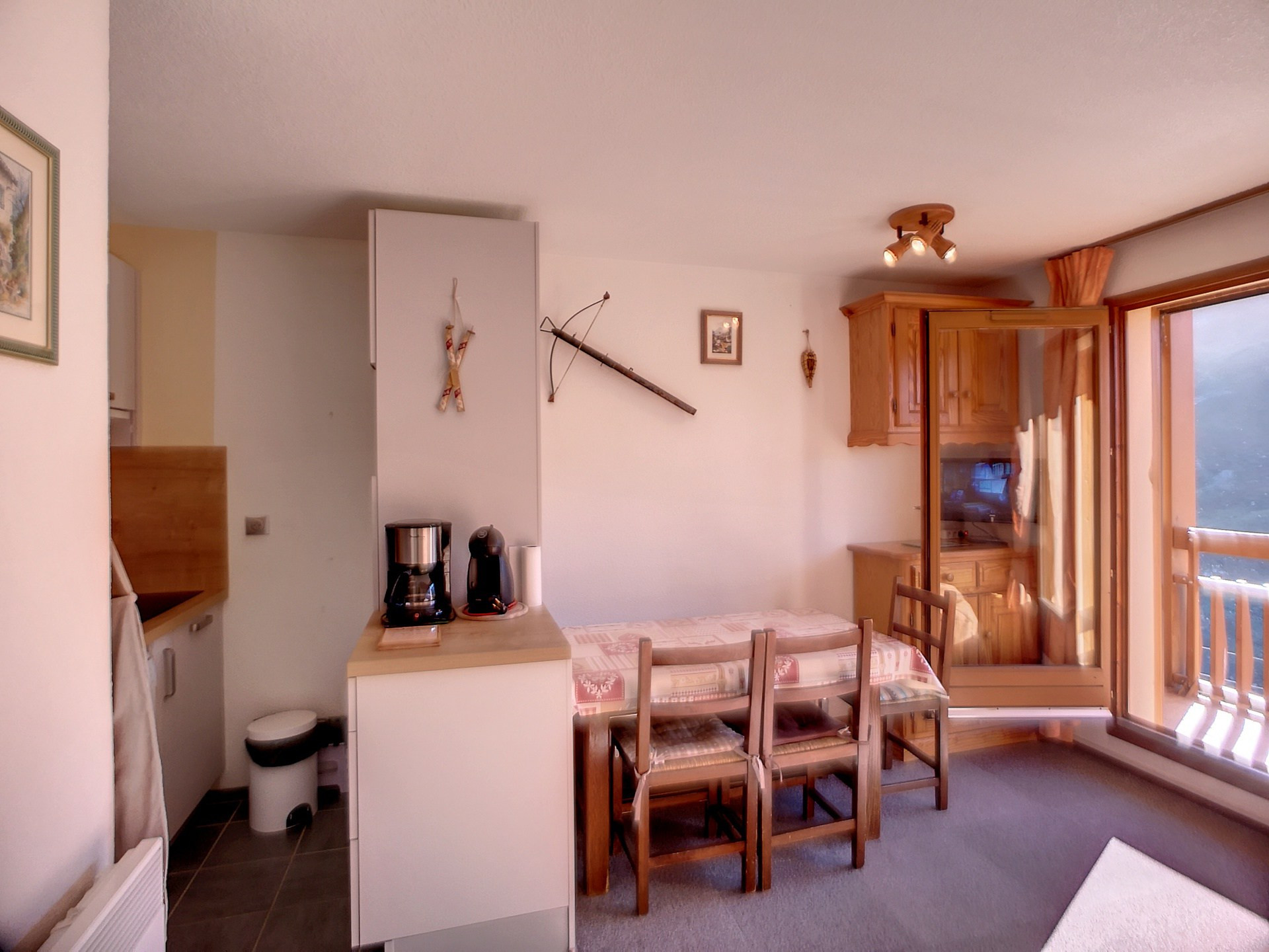 _lv_images__lot_0002030018_10_29306181