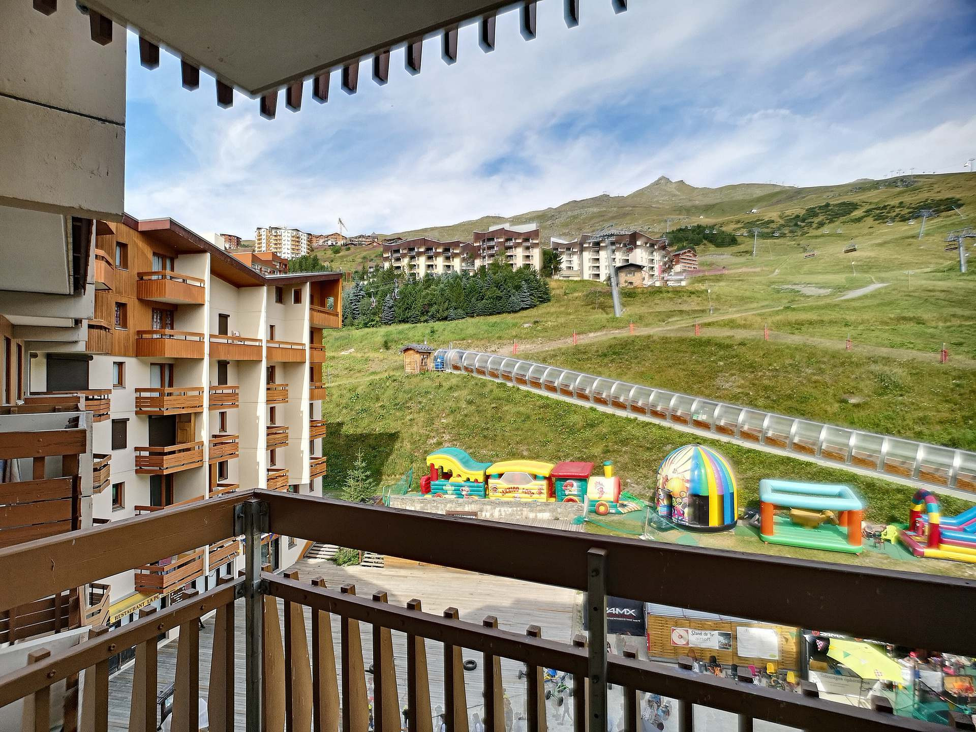 _lv_images__lot_0002030032_12_32454216