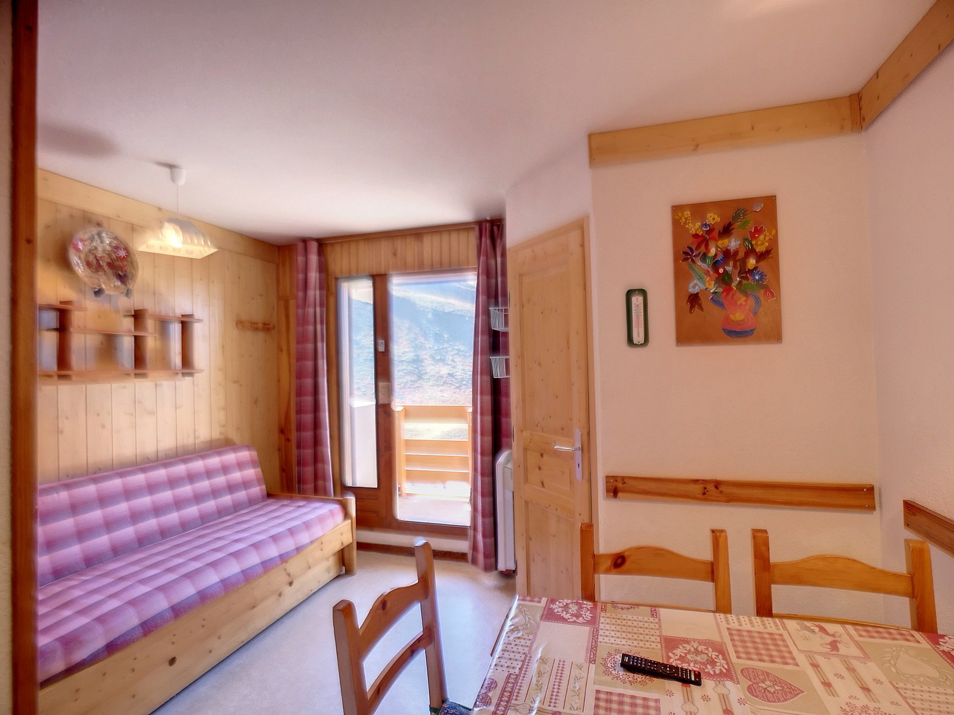 _lv_images__lot_0002030033_02_29486721