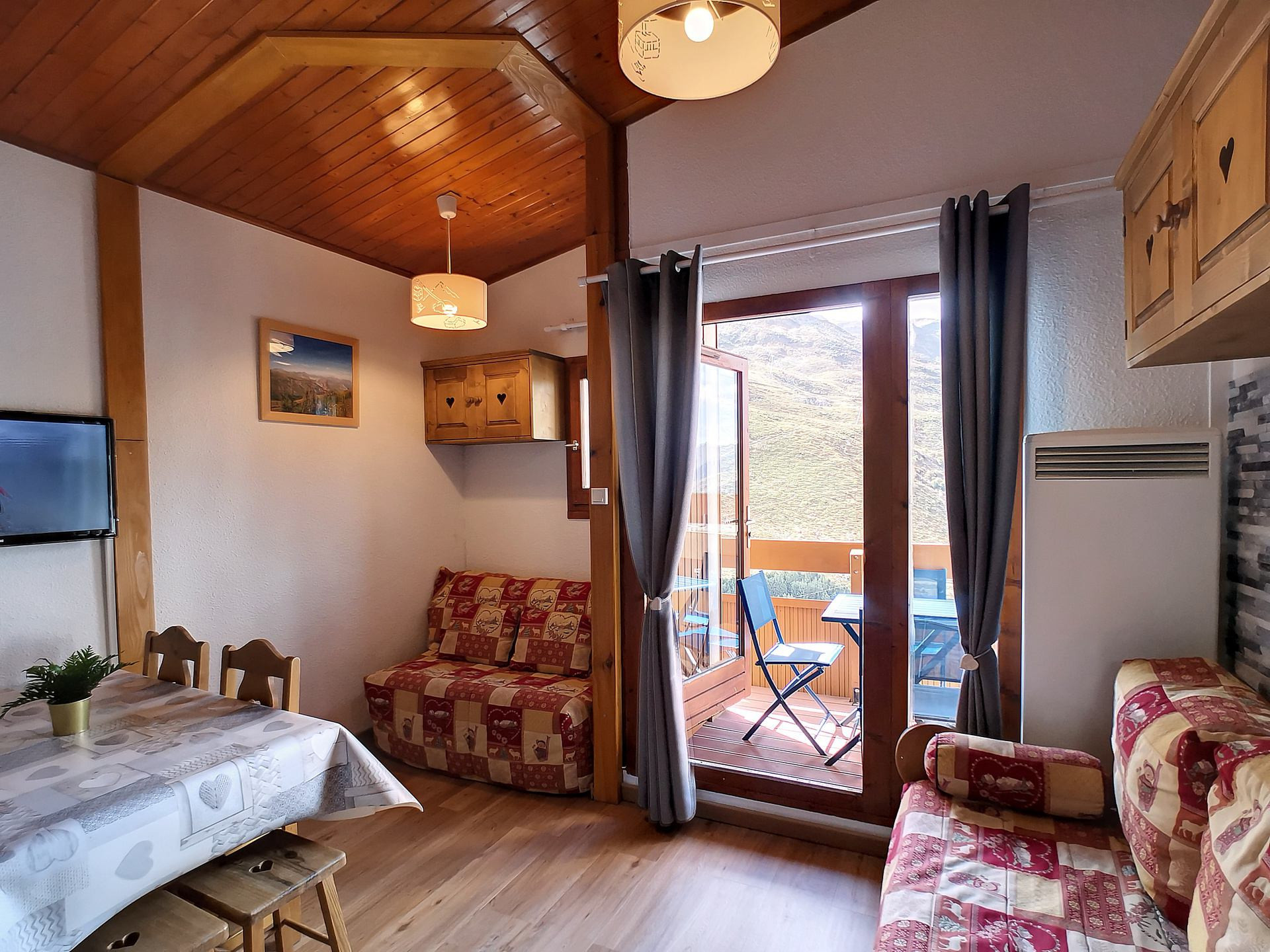 _lv_images__lot_0002030078_05_27551523