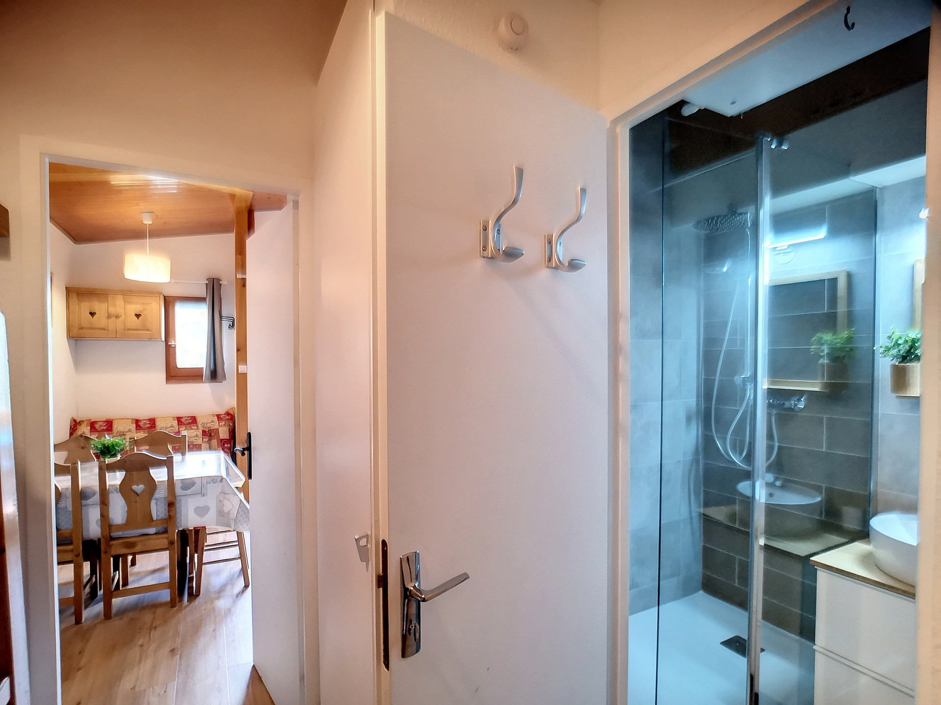 _lv_images__lot_0002030078_07_27551525