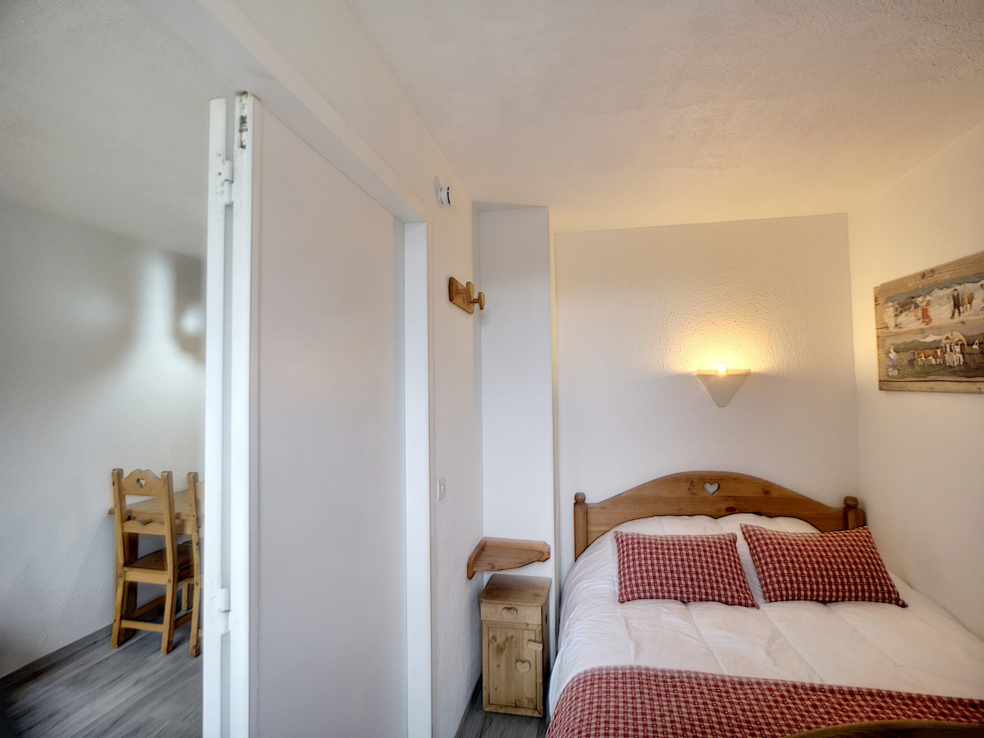 _lv_images__lot_0007000120_07_27763311