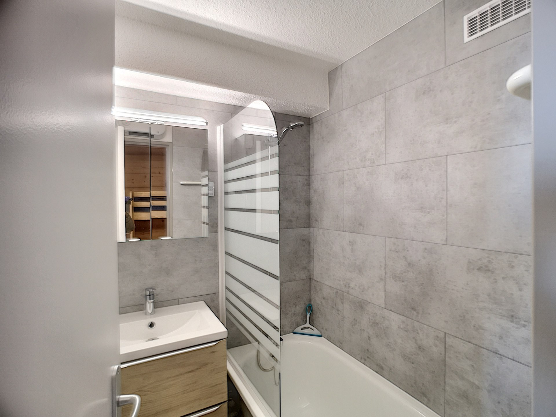 _lv_images__lot_0007010513_08_32199240 _lv_images__lot_0007010513_08_32199240