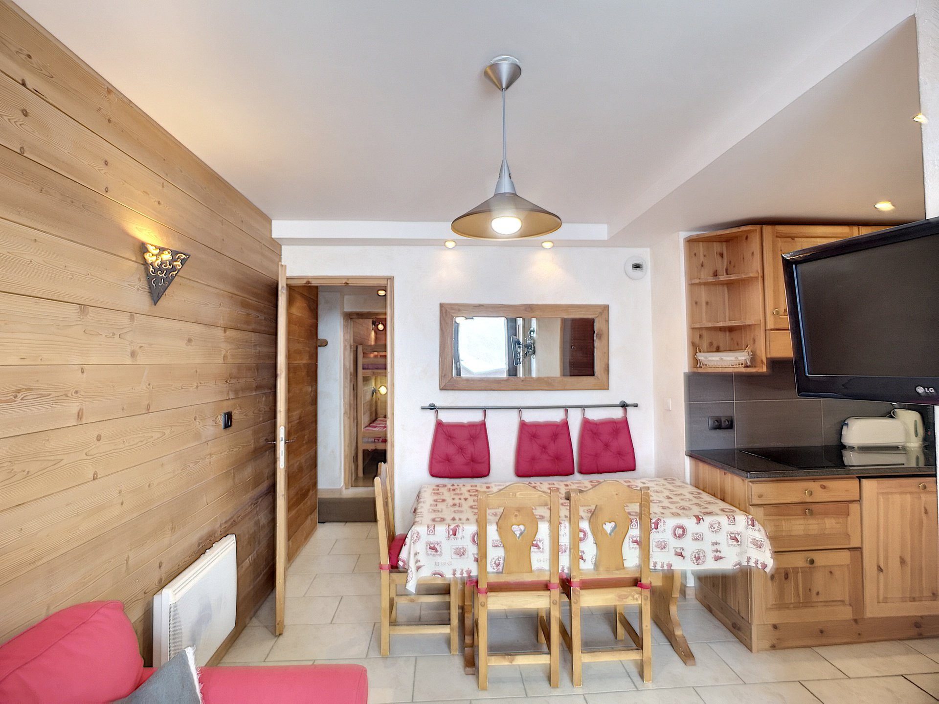 _lv_images__lot_0007040002_03_27725386 _lv_images__lot_0007040002_03_27725386