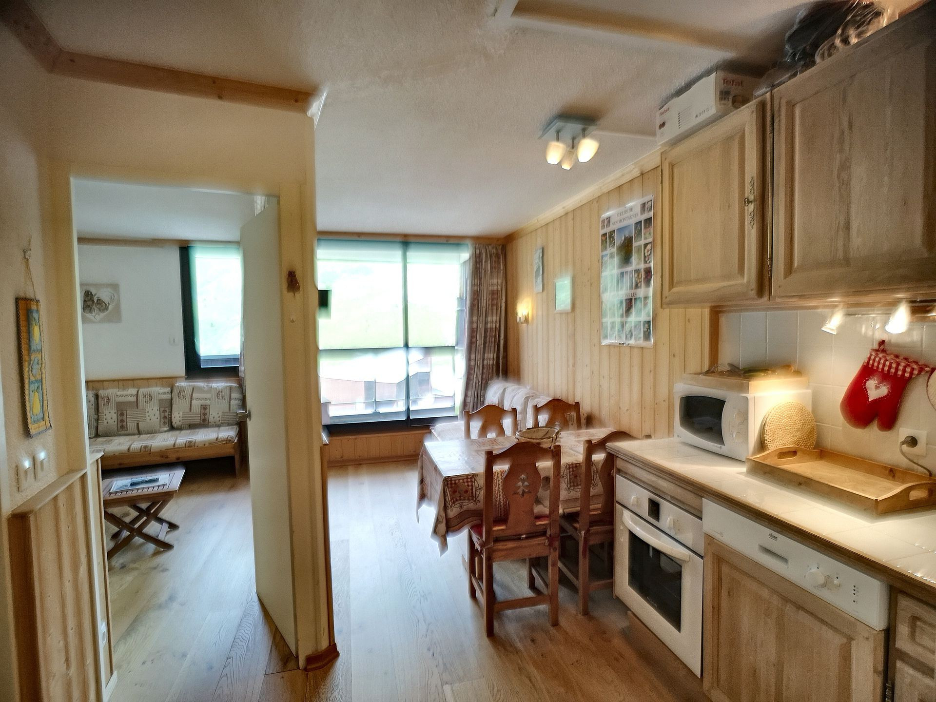 _lv_images__lot_0007070043_01_27389414