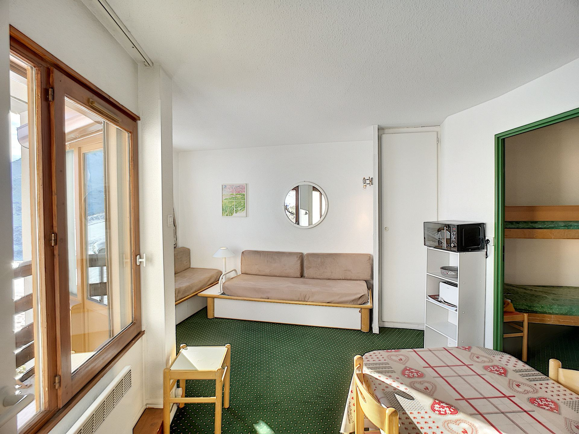 _lv_images__lot_0008000423_05_27649117