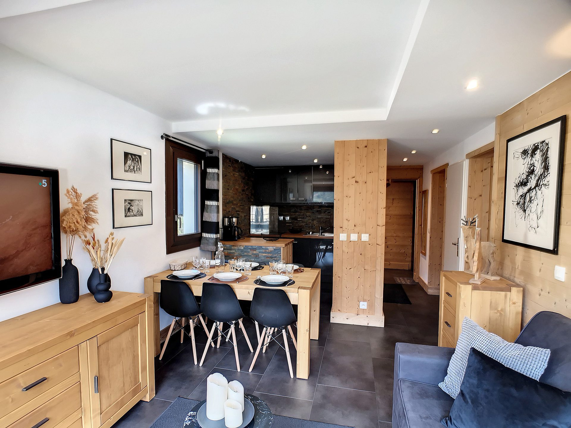 _lv_images__lot_0012000025_04_27705064