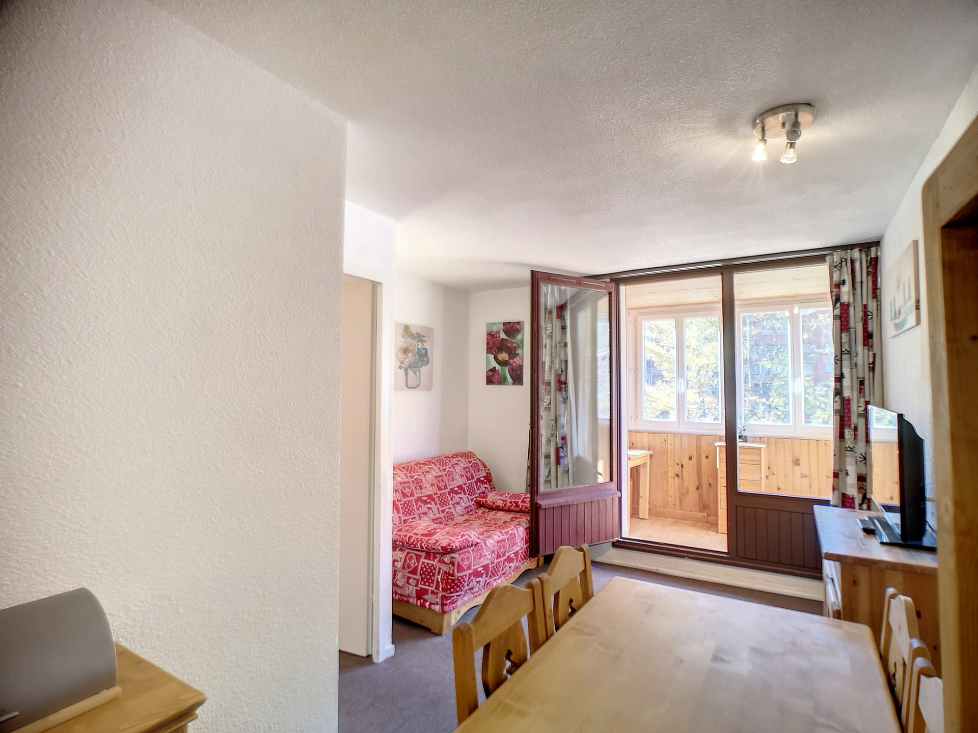 _lv_images__lot_0012010201_03_27553739 _lv_images__lot_0012010201_03_27553739