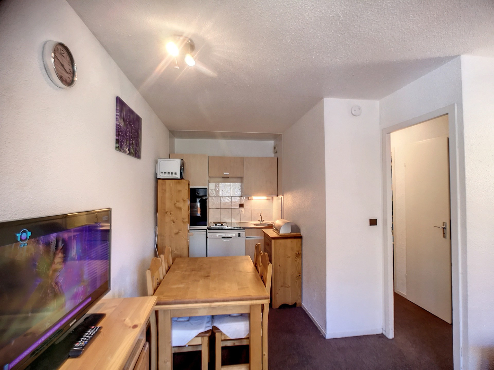 _lv_images__lot_0012010201_04_29167434