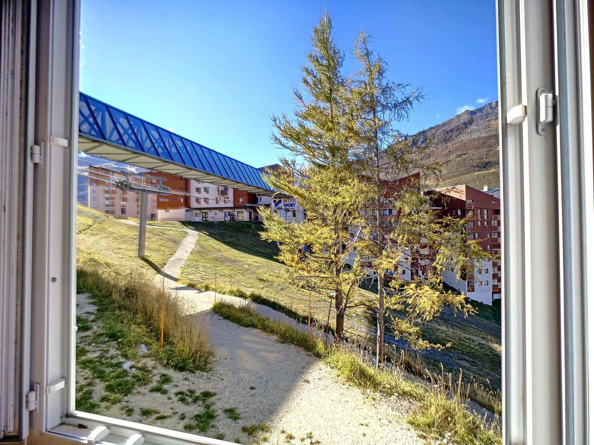 _lv_images__lot_0012010201_14_32264364 _lv_images__lot_0012010201_14_32264364