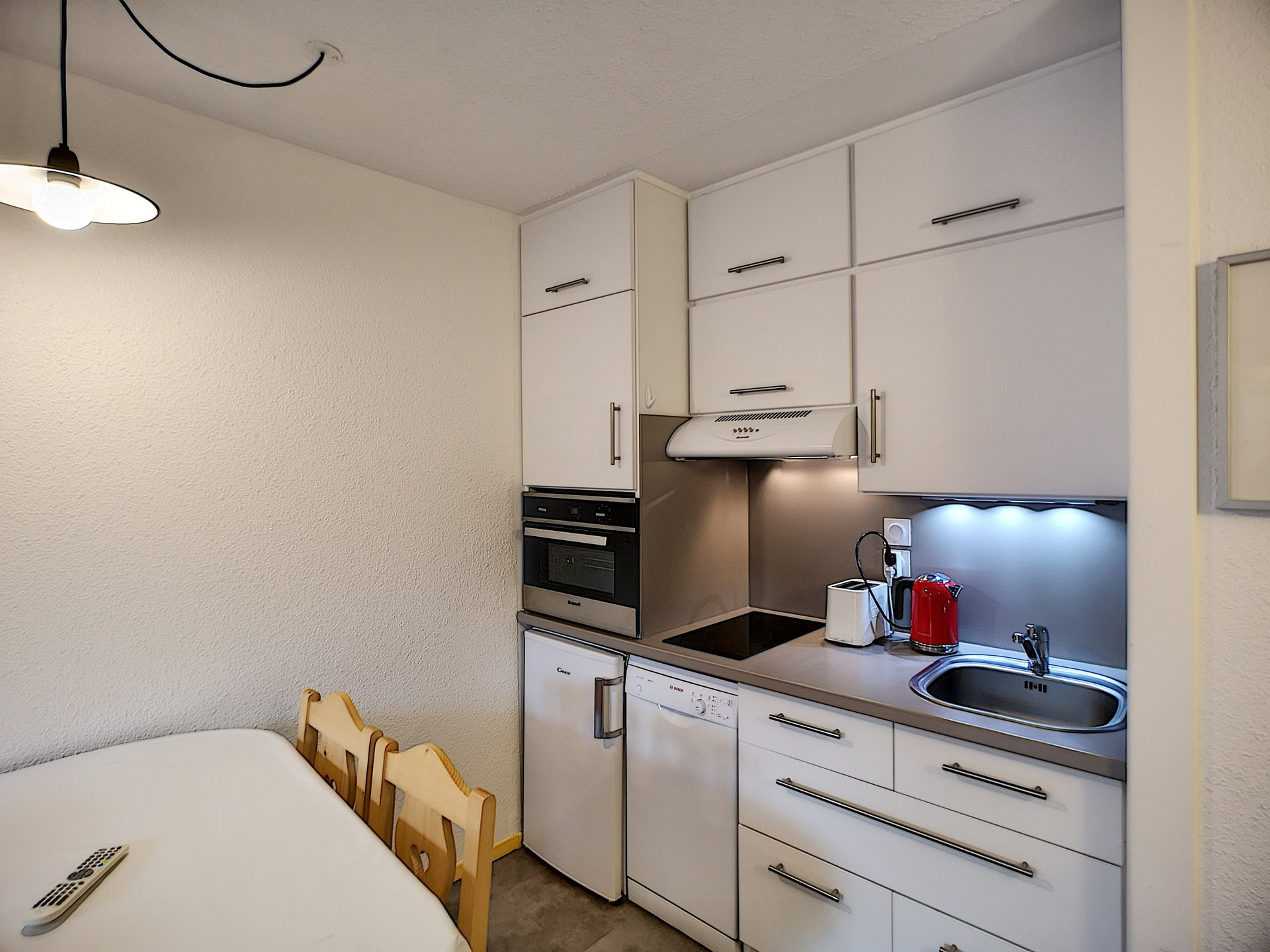 _lv_images__lot_0012010223_05_28631135