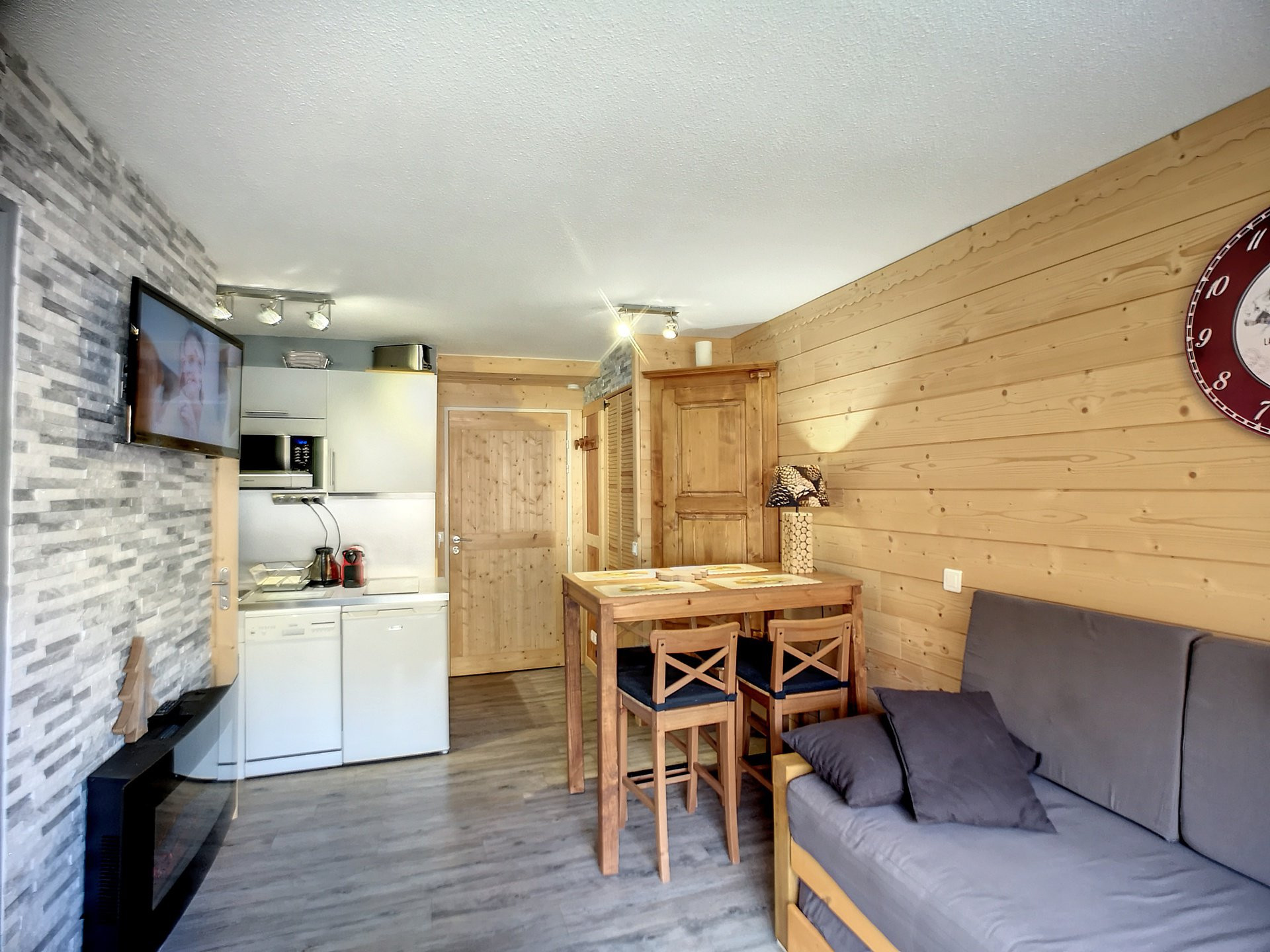 _lv_images__lot_0013040077_03_29325615 _lv_images__lot_0013040077_03_29325615