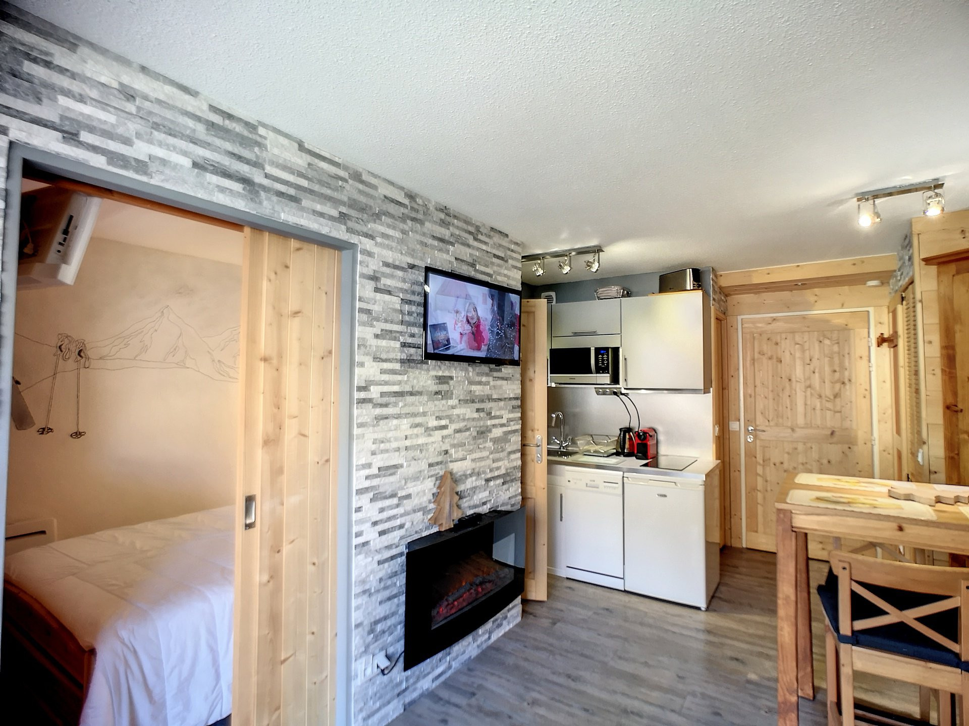 _lv_images__lot_0013040077_04_27552631 _lv_images__lot_0013040077_04_27552631