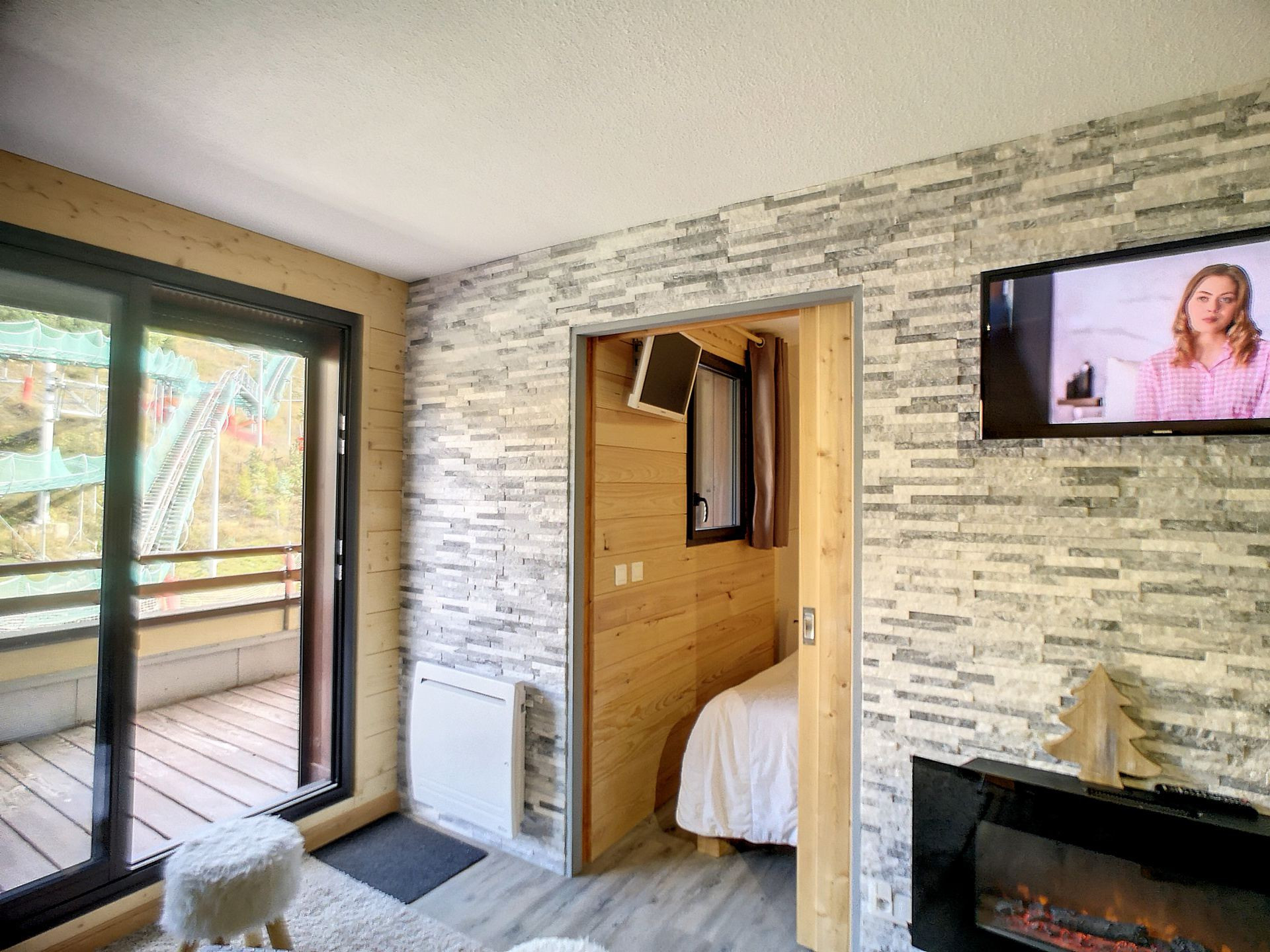 _lv_images__lot_0013040077_13_27705685