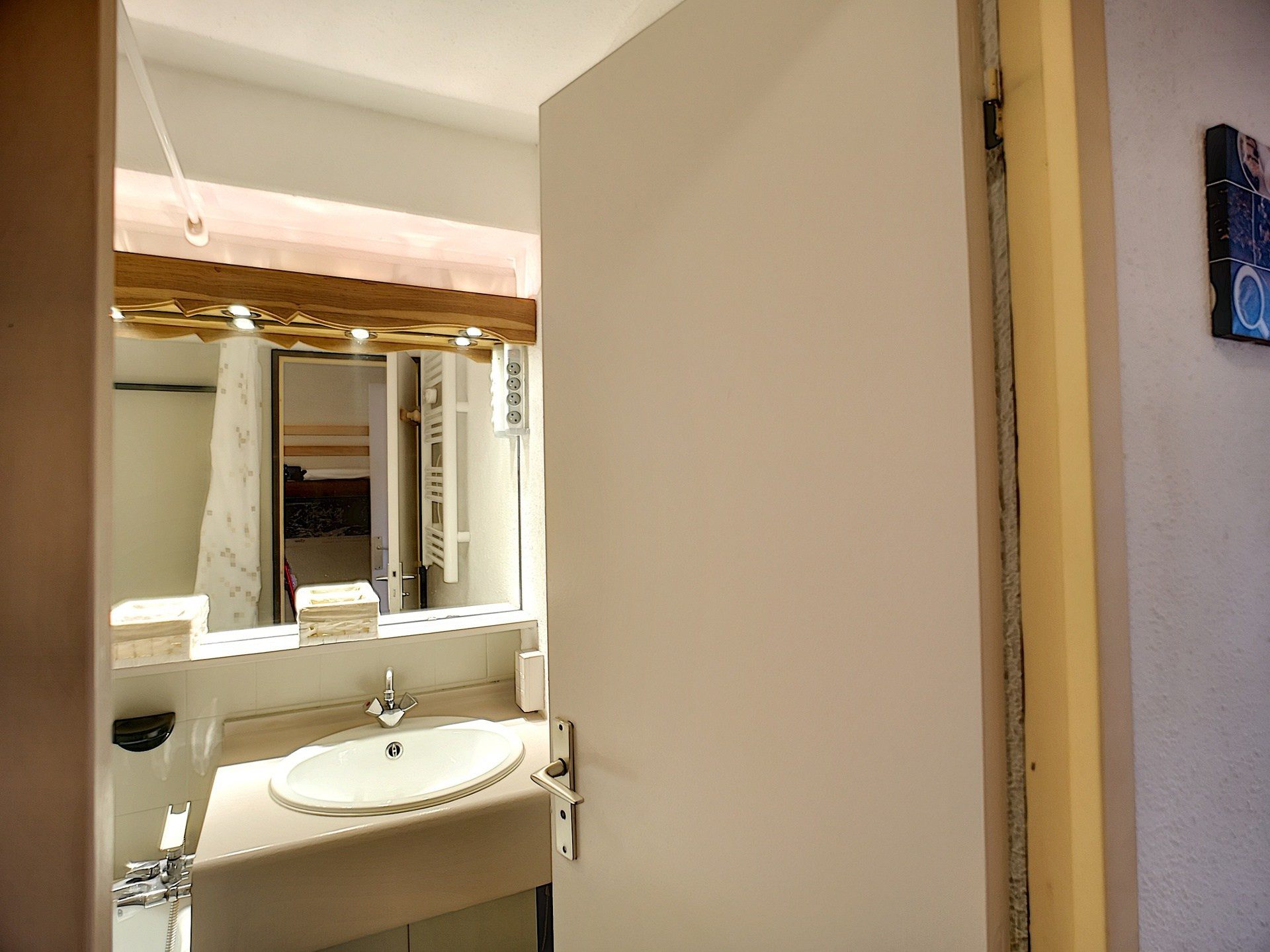 _lv_images__lot_0013040079_08_27745370