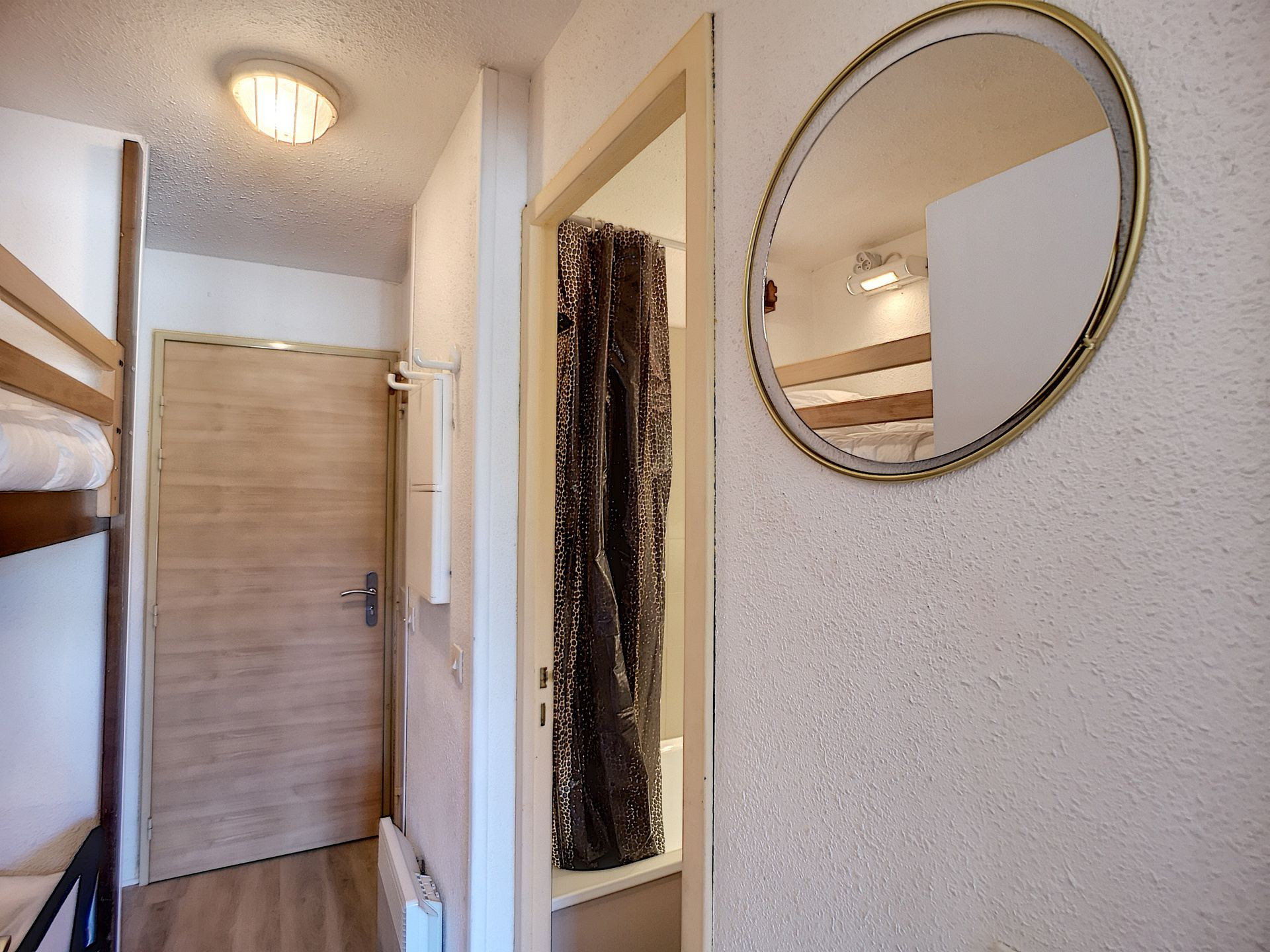 _lv_images__lot_0013040079_10_28219827