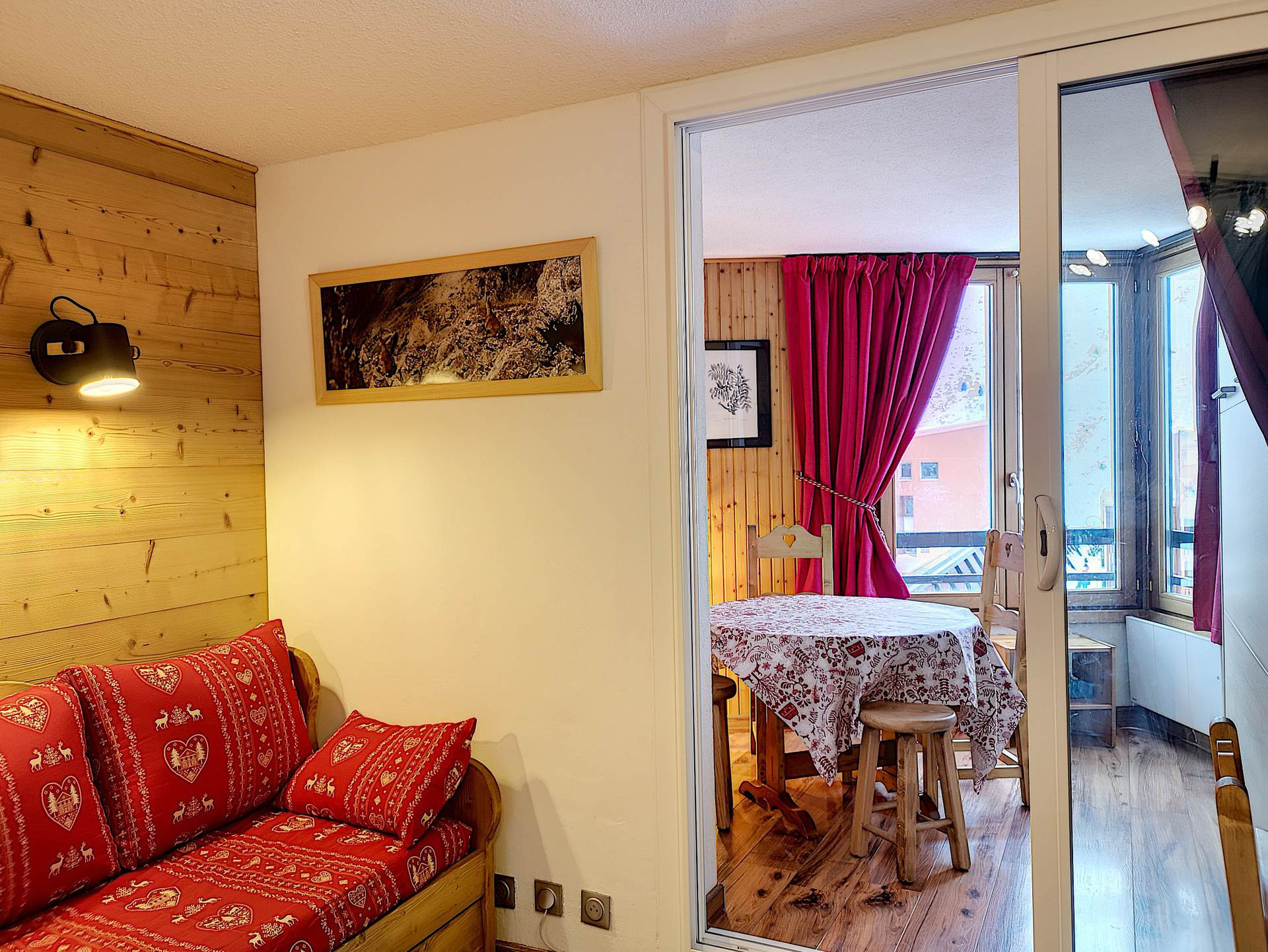 _lv_images__lot_0013040080_01_29285577