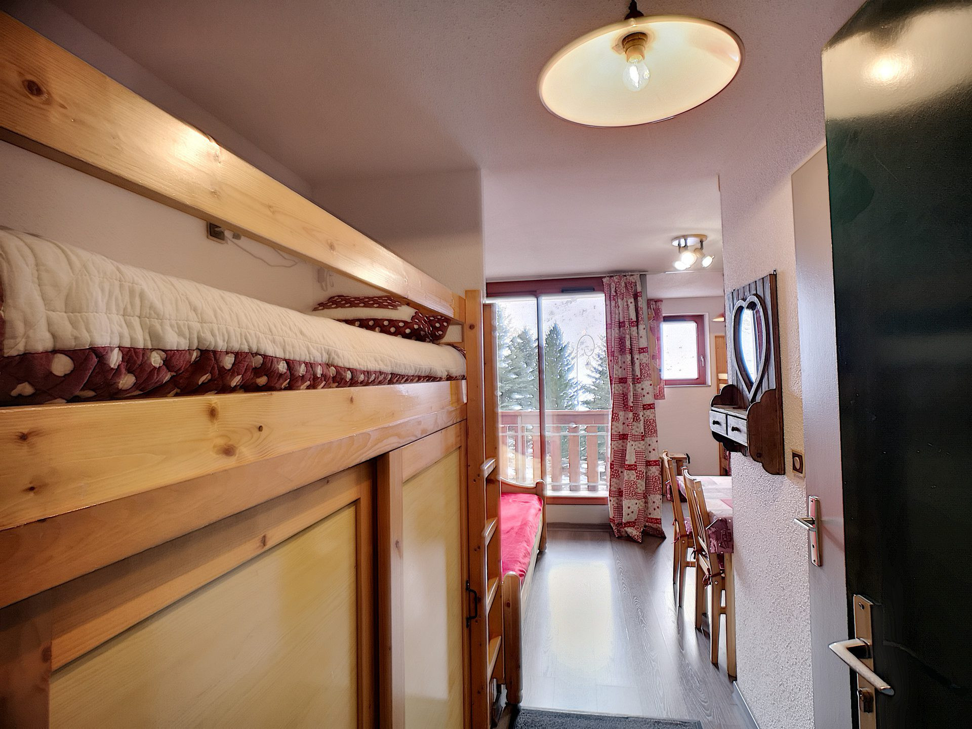 _lv_images__lot_0013040081_04_27387773