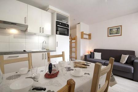 _lv_images__lot_0013040086_01_27438052 _lv_images__lot_0013040086_01_27438052