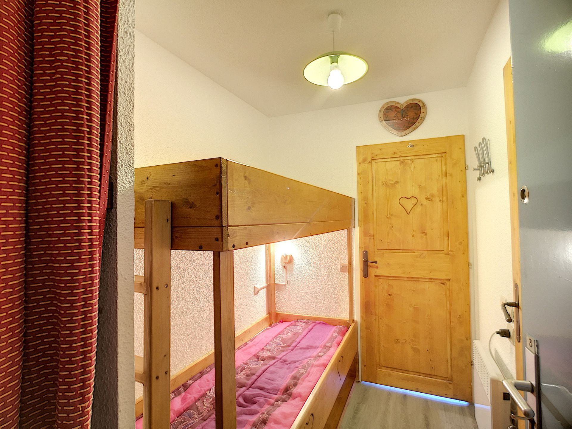 _lv_images__lot_0013040090_10_28179805