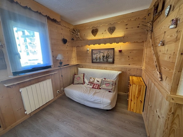 _lv_images__lot_0013040098_05_27705749 _lv_images__lot_0013040098_05_27705749