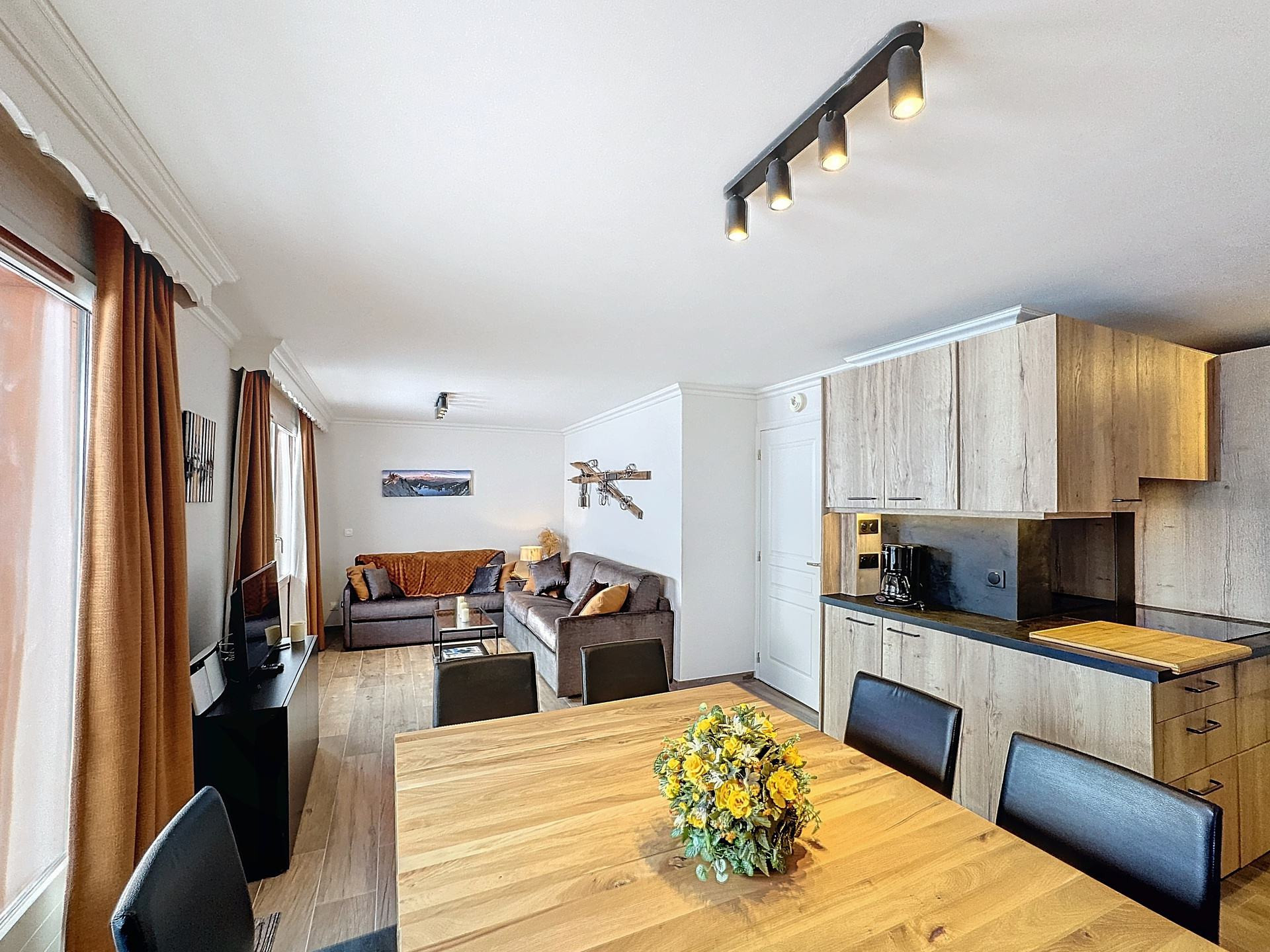 _lv_images__lot_0013040111_04_27666883 _lv_images__lot_0013040111_04_27666883