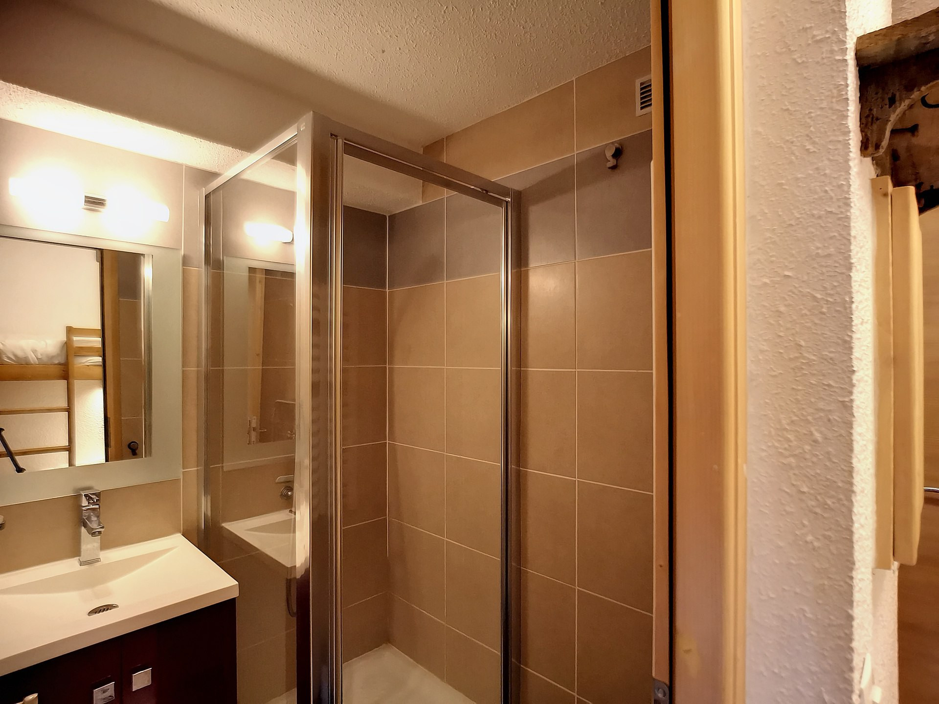 _lv_images__lot_0013040114_09_29107140