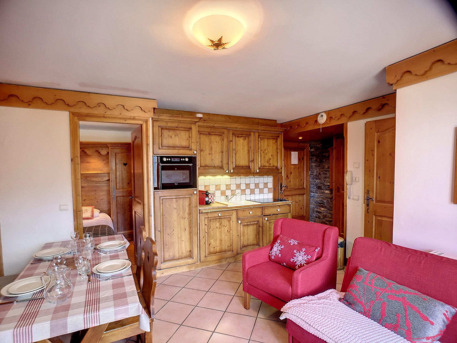 _lv_images__lot_0013040115_01_27743888