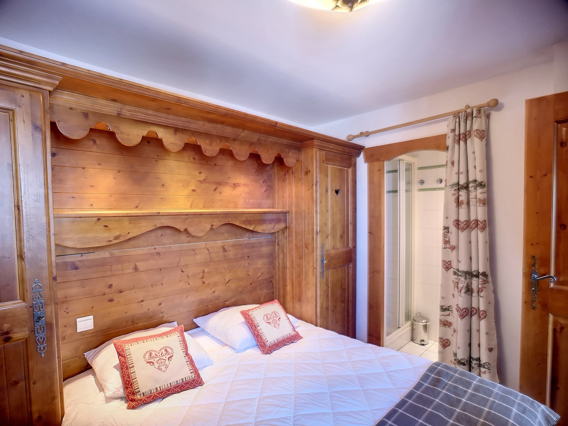 _lv_images__lot_0013040115_08_29305392 _lv_images__lot_0013040115_08_29305392