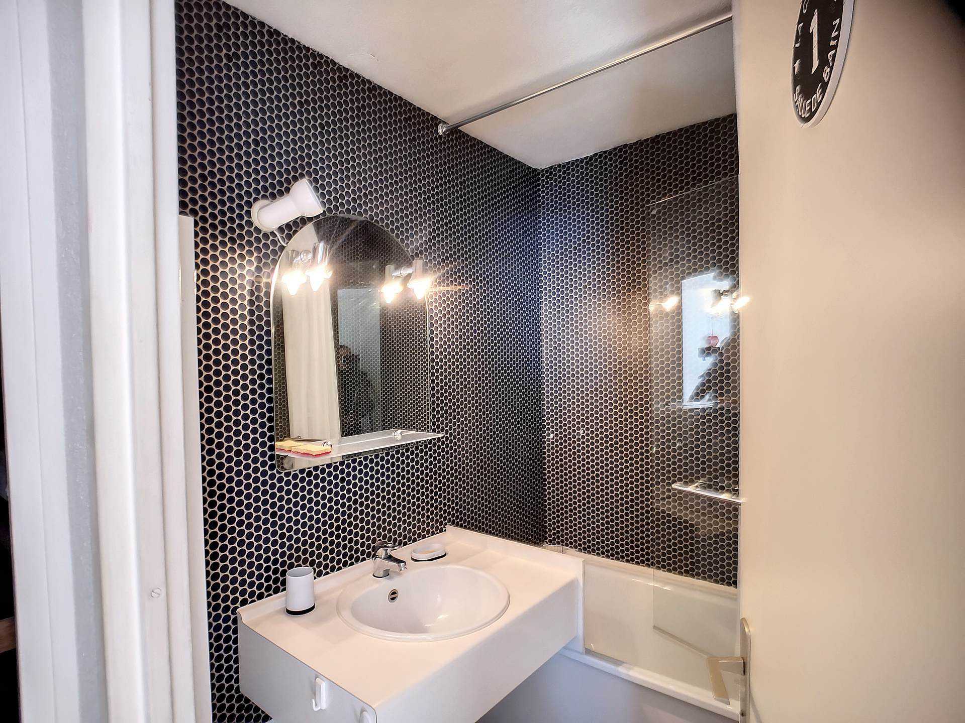 _lv_images__lot_0013040117_06_29948029