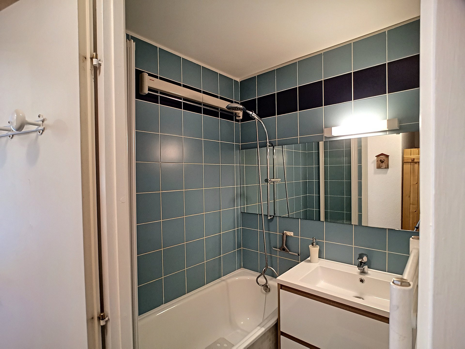 _lv_images__lot_0013040121_11_32262335