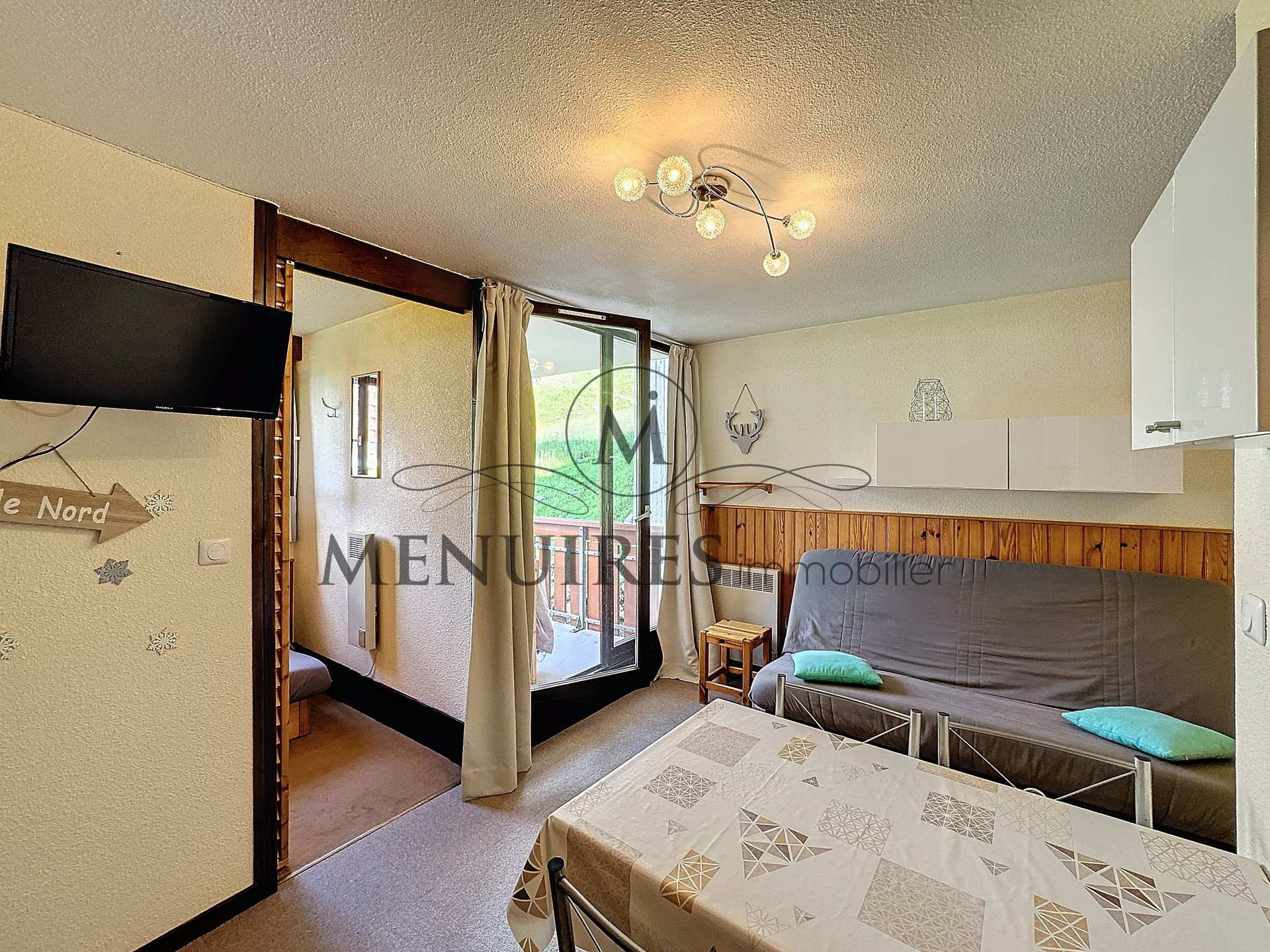 _lv_images__lot_0013040123_02_28610030