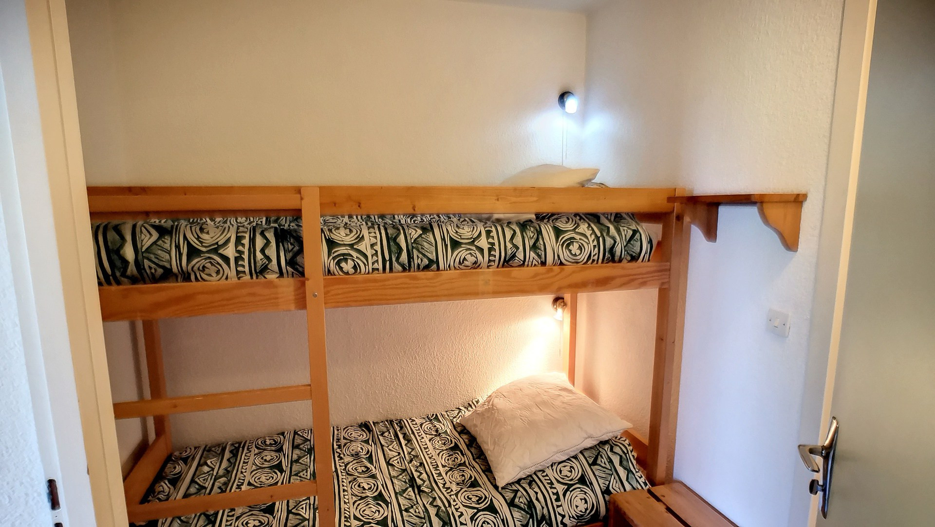 _lv_images__lot_0013040129_12_29684567