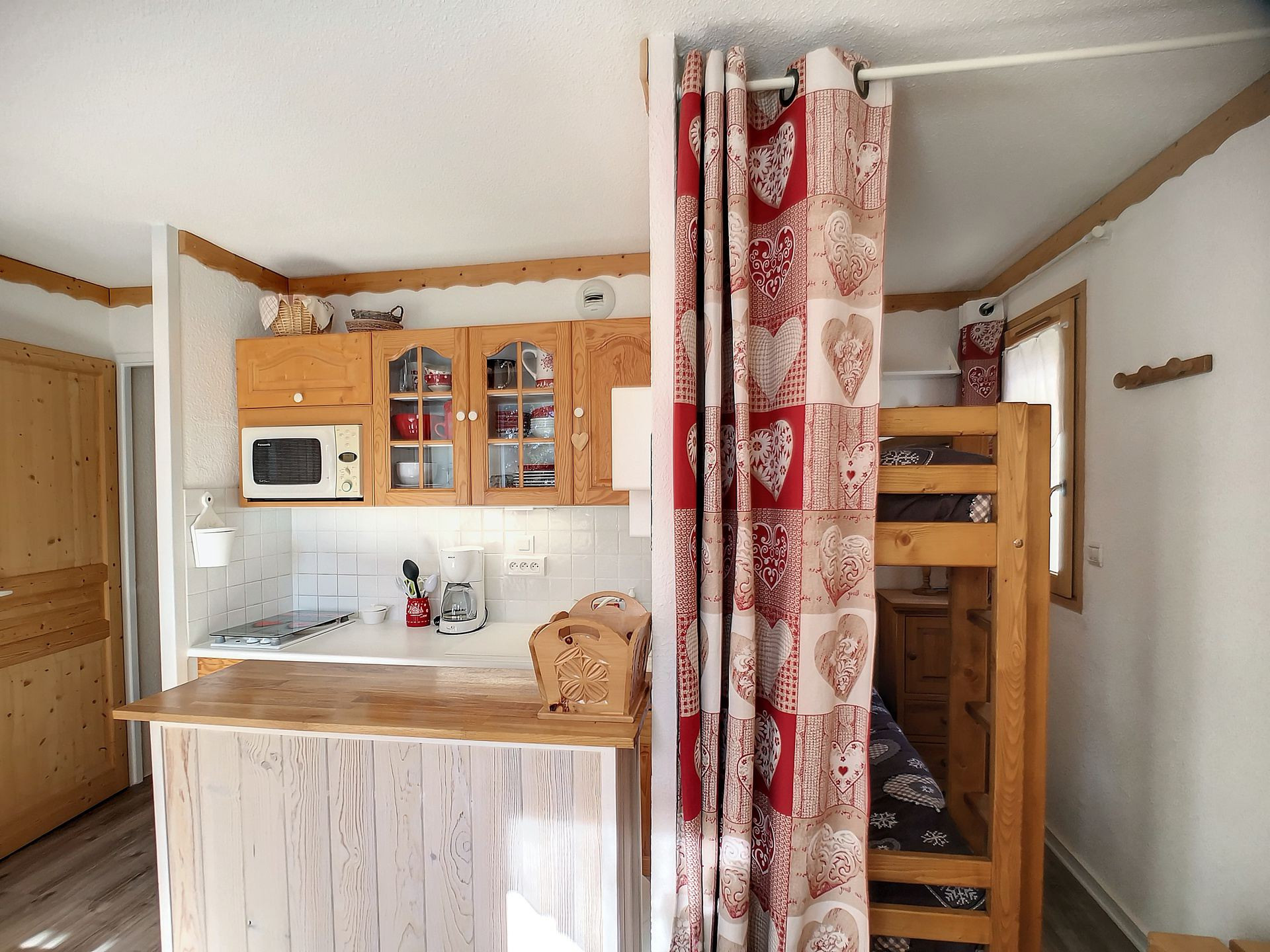 _lv_images__lot_0013040132_12_27386827