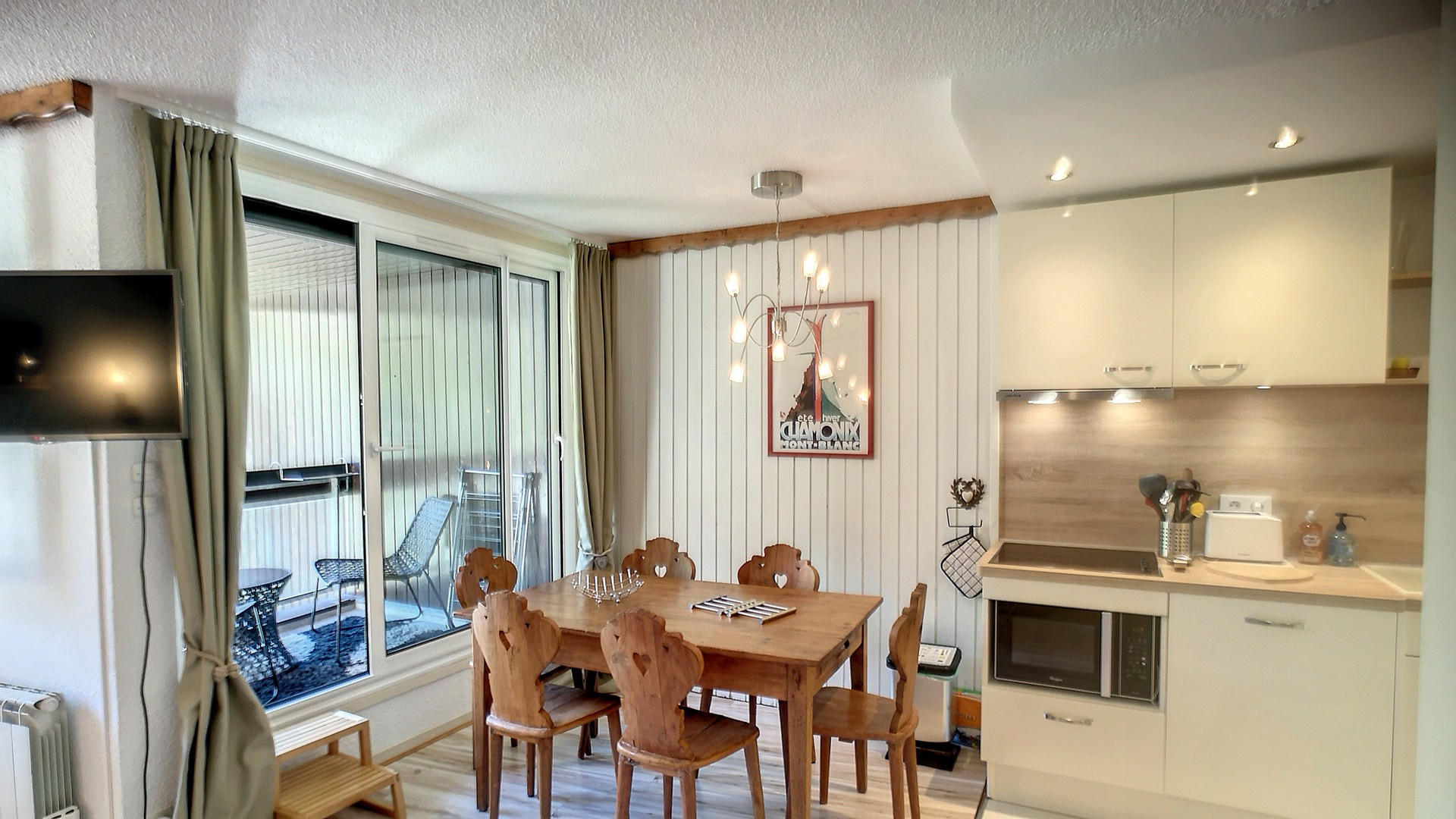 _lv_images__lot_0013040135_04_29946168