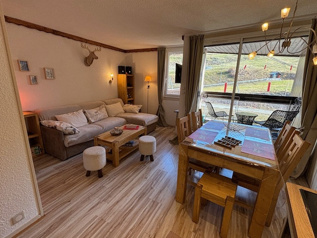 _lv_images__lot_0013040135_12_28663709