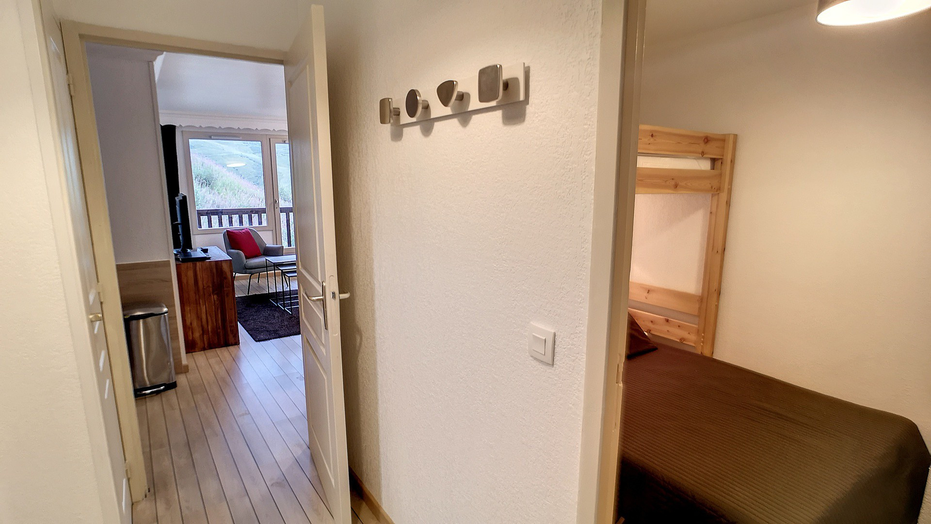 _lv_images__lot_0013040138_11_27387412