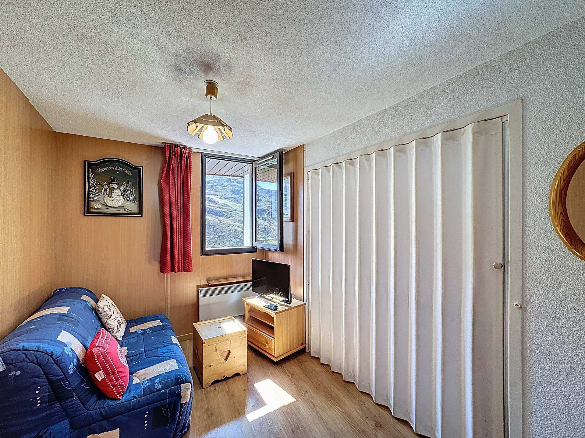 _lv_images__lot_0013040143_02_29503964